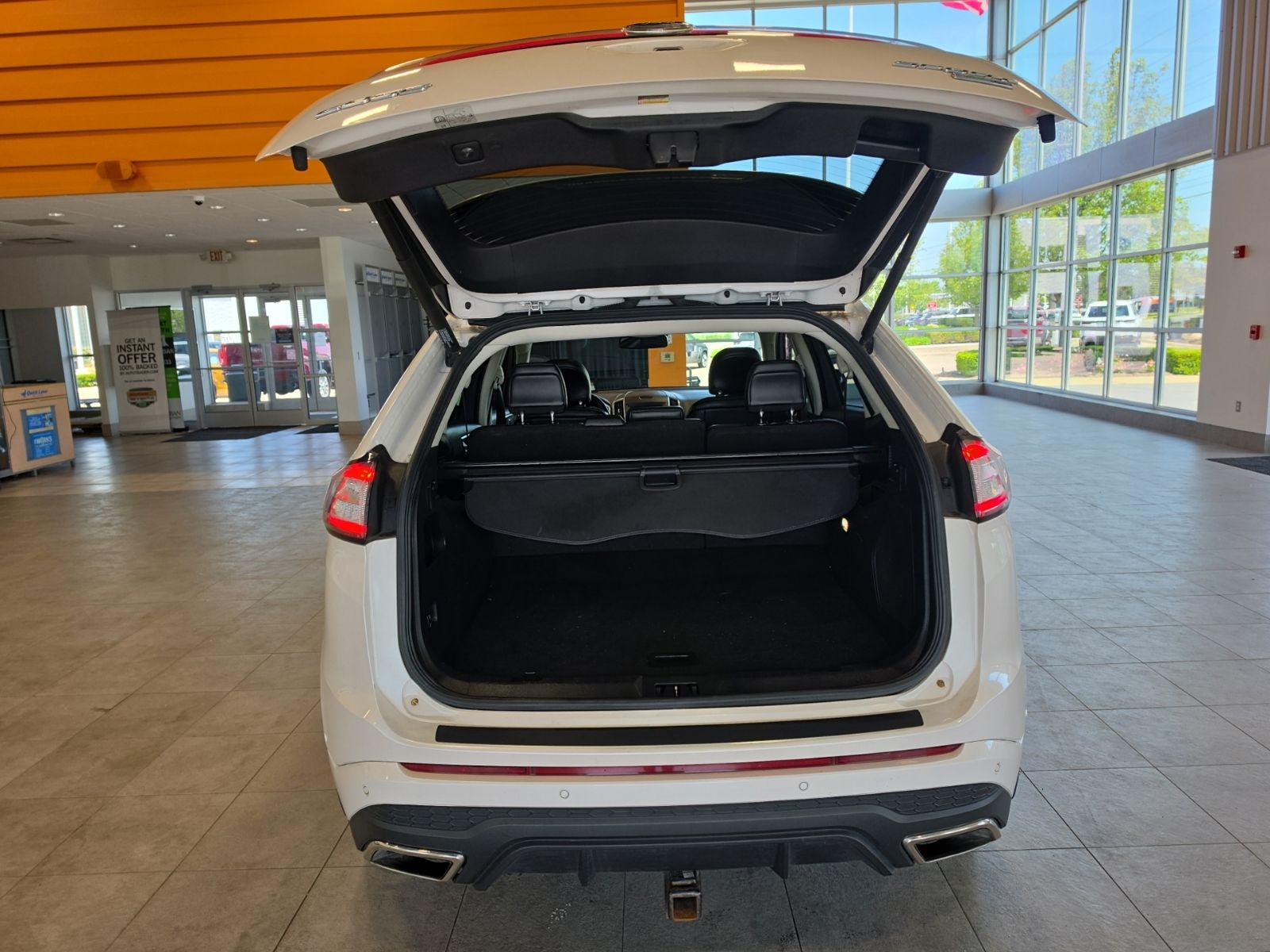 Thumbnail: 2016 Ford Edge - 35
