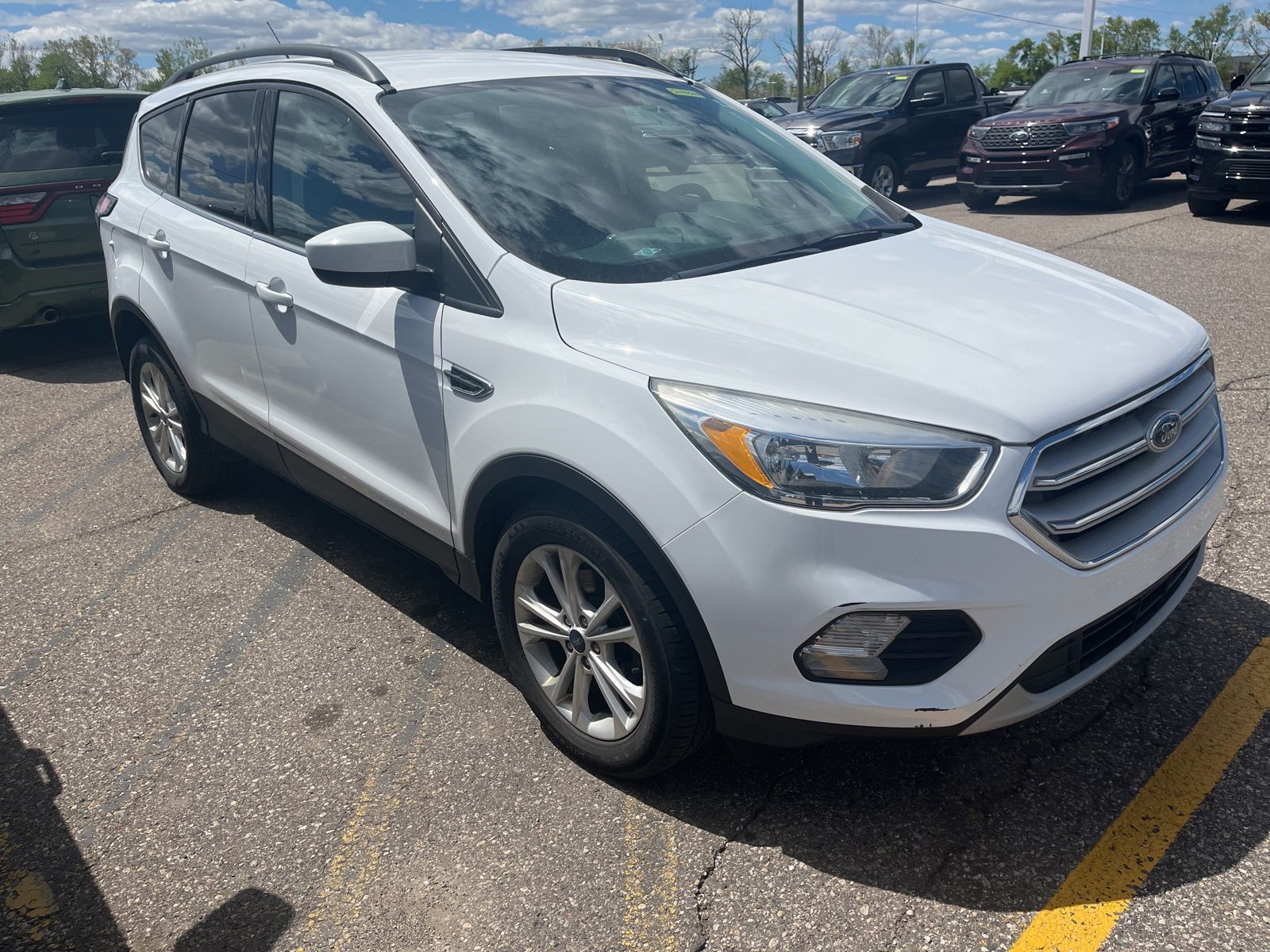 Thumbnail: 2018 Ford Escape - 17