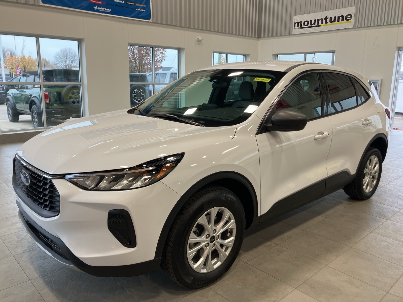 2024 Ford Escape Active's photo