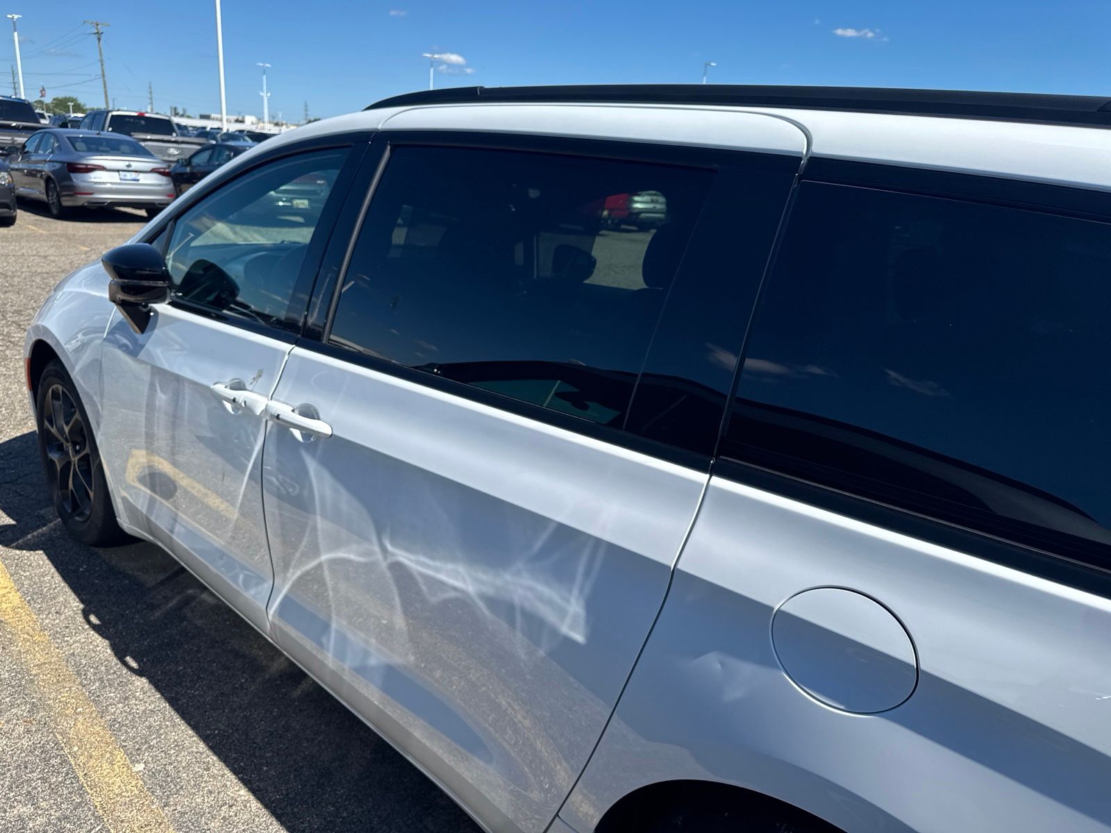 Thumbnail: 2025 Chrysler Pacifica - 17