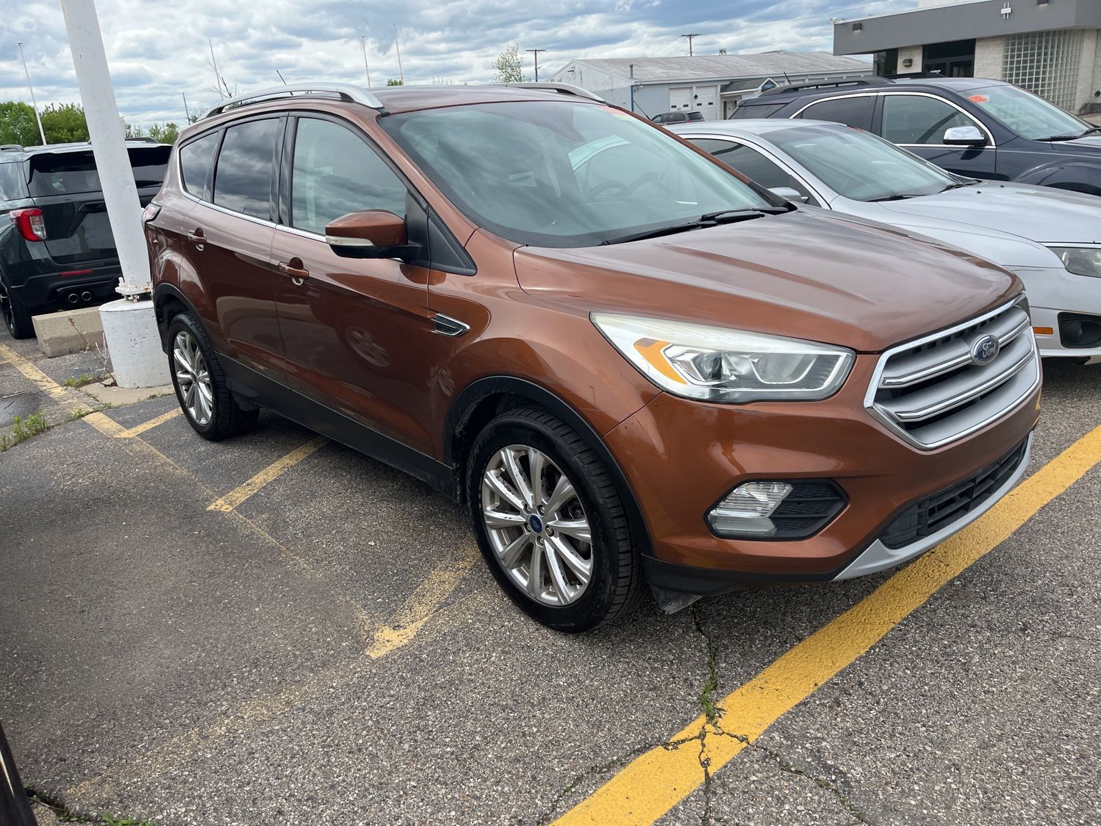Thumbnail: 2017 Ford Escape - 20