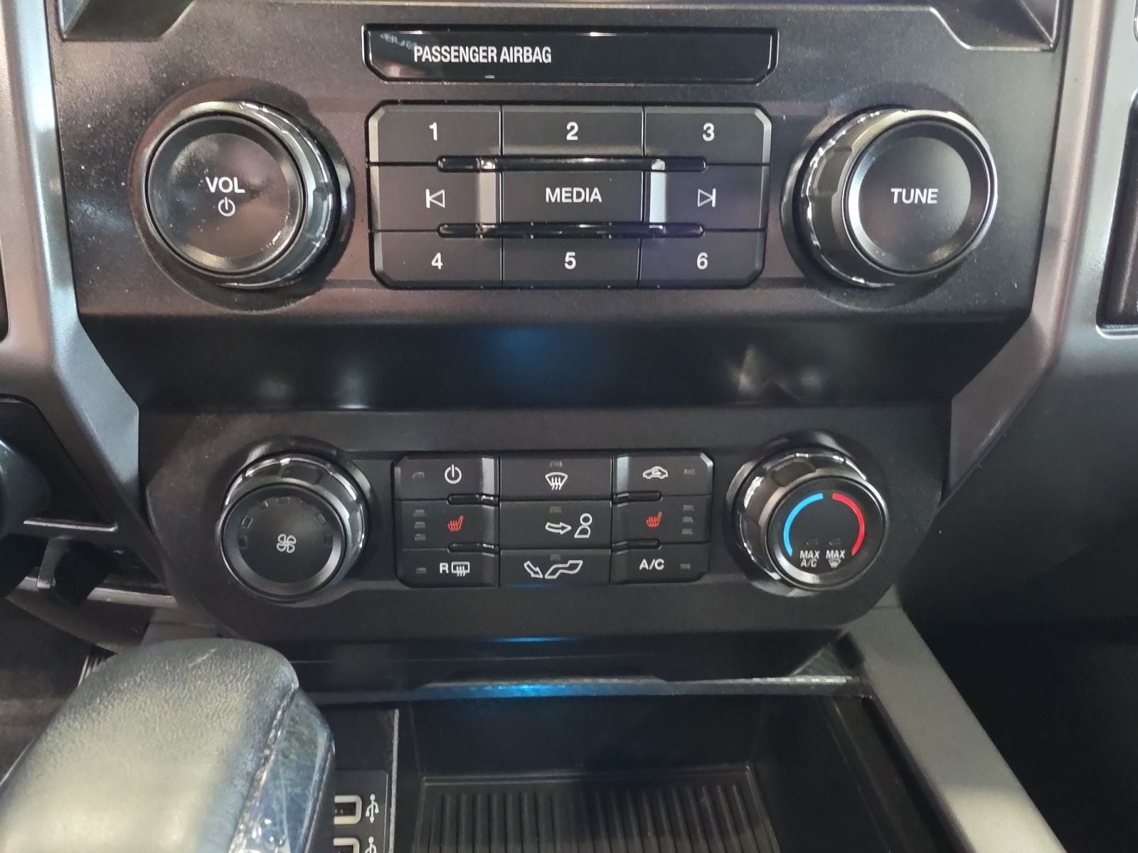 Thumbnail: 2019 Ford F-150 - 22