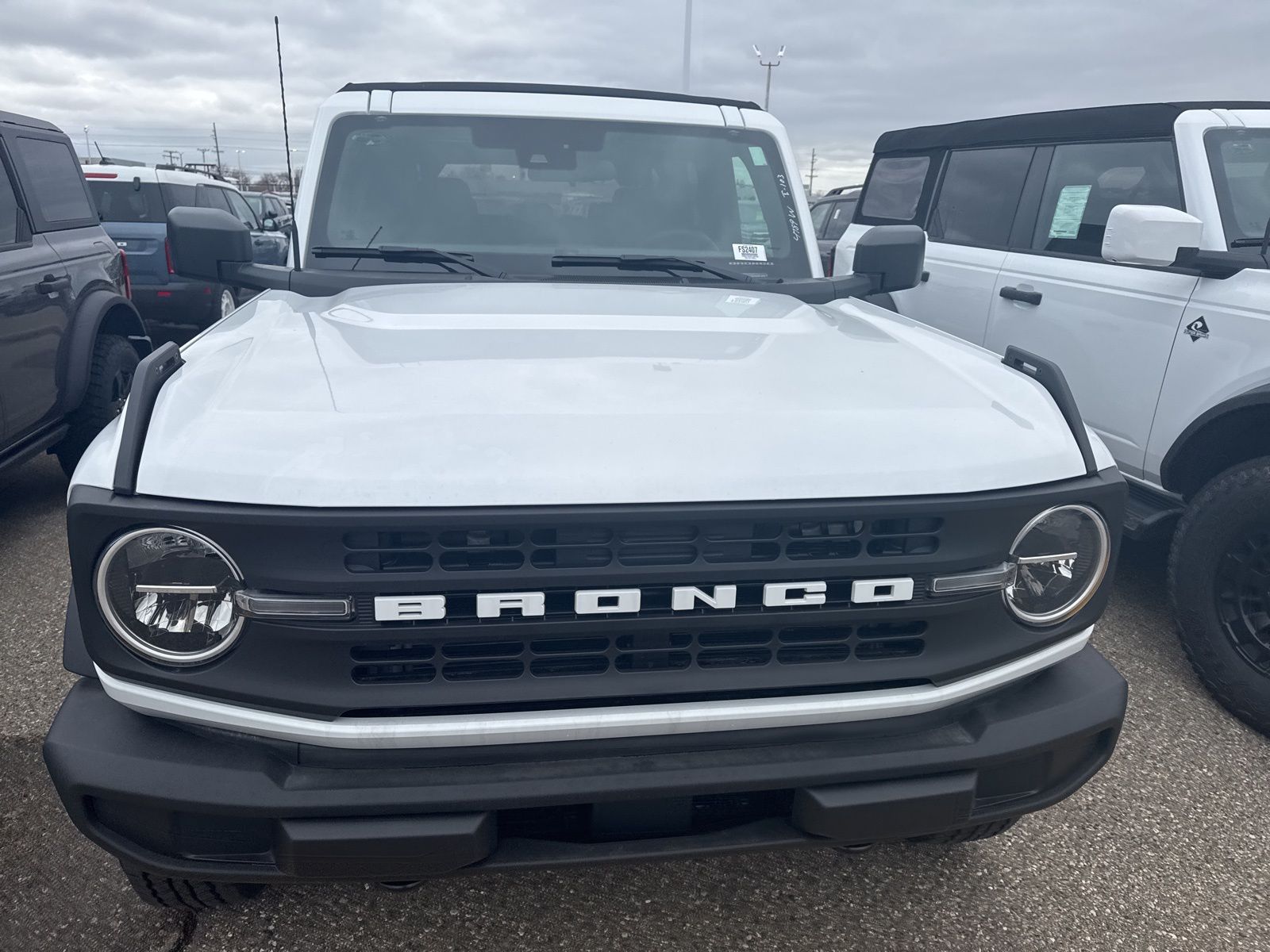 Thumbnail: 2025 Ford Bronco - 17