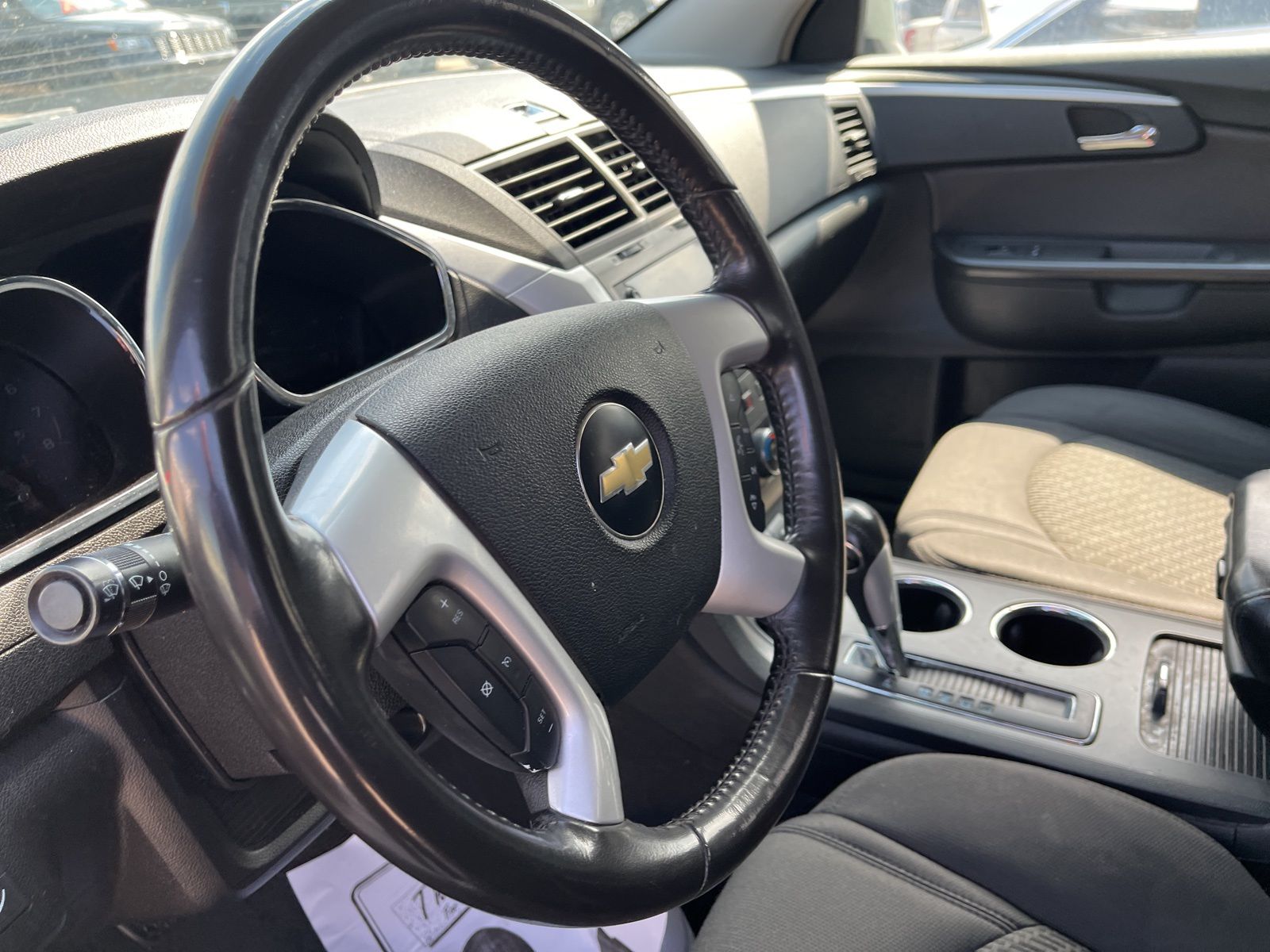 Thumbnail: 2009 Chevrolet Traverse - 27