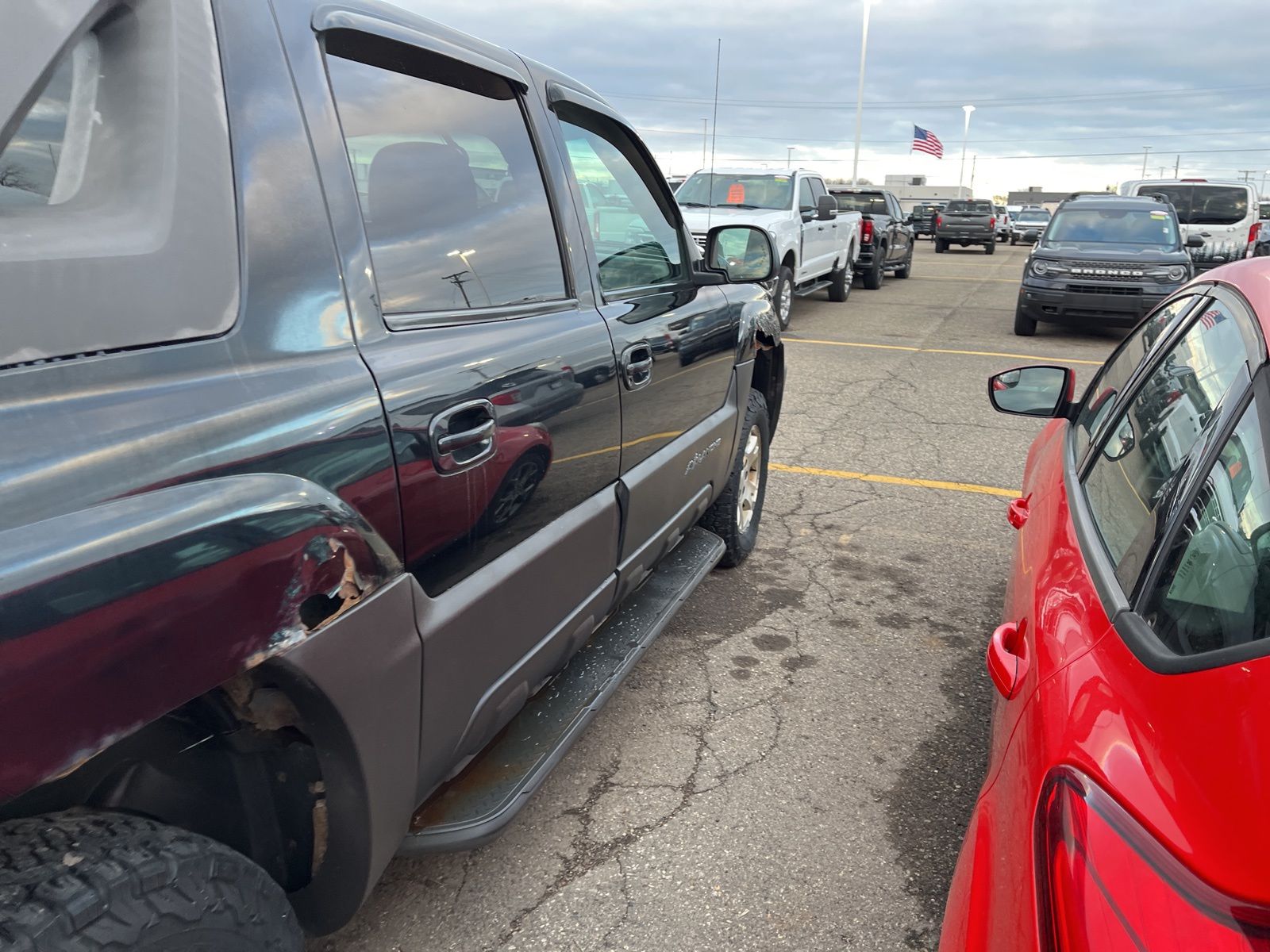 Thumbnail: 2003 Chevrolet Avalanche 1500 - 17