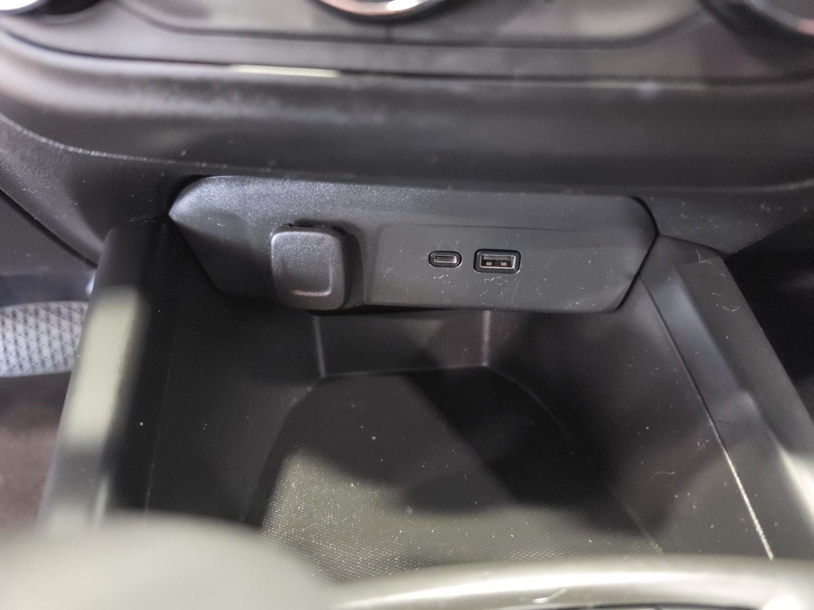 Thumbnail: 2024 Chevrolet Trax - 22