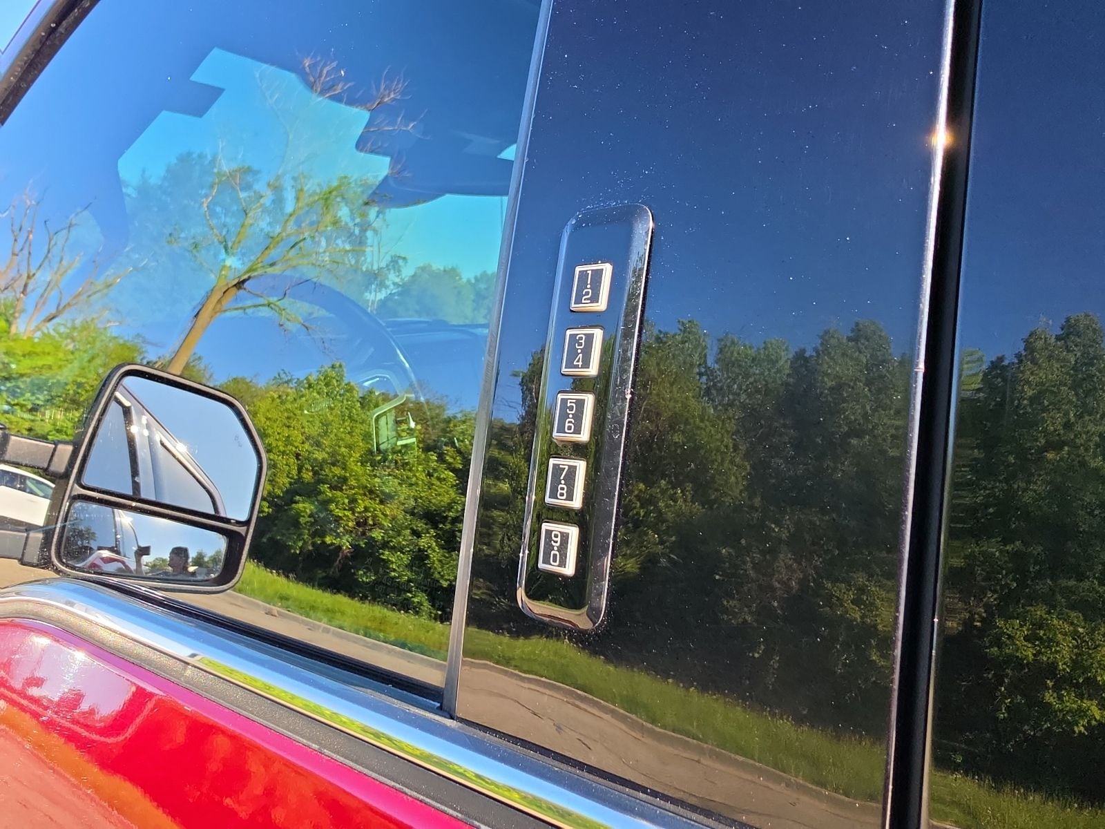 Thumbnail: 2017 Ford F-250 - 12
