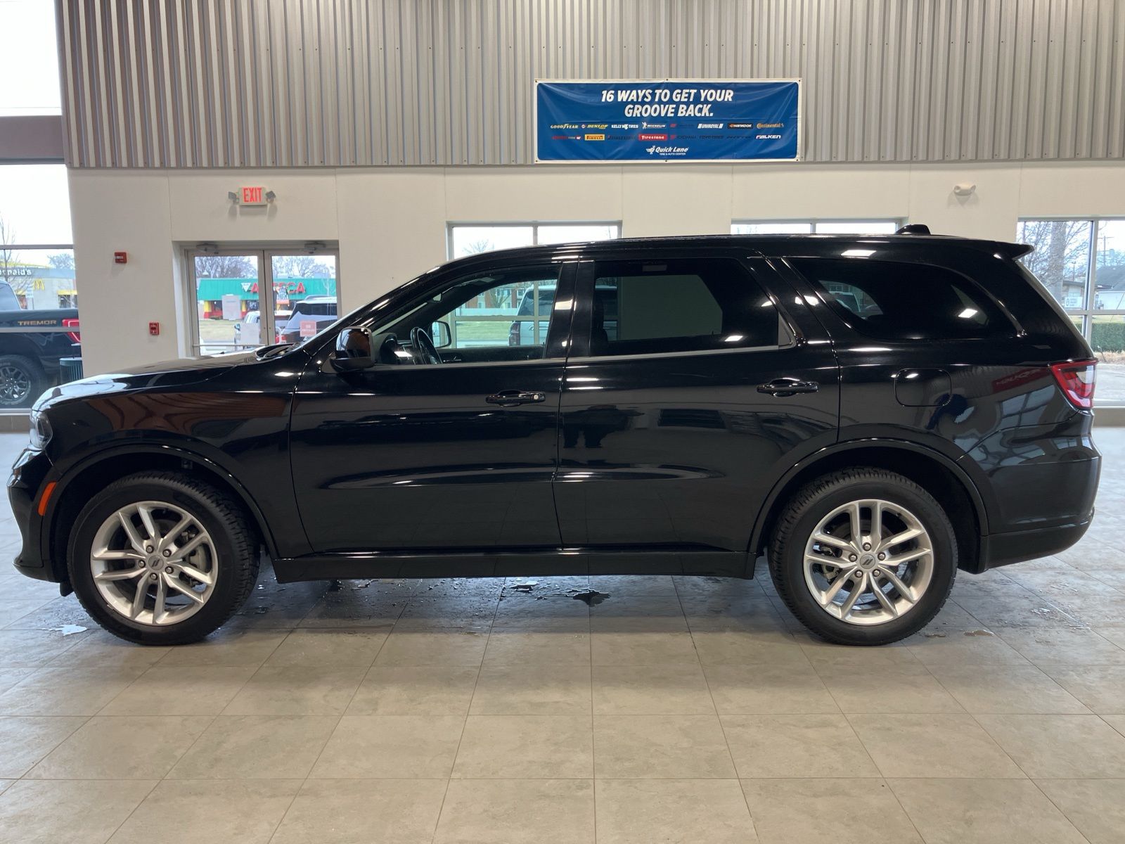 Thumbnail: 2023 Dodge Durango - 8