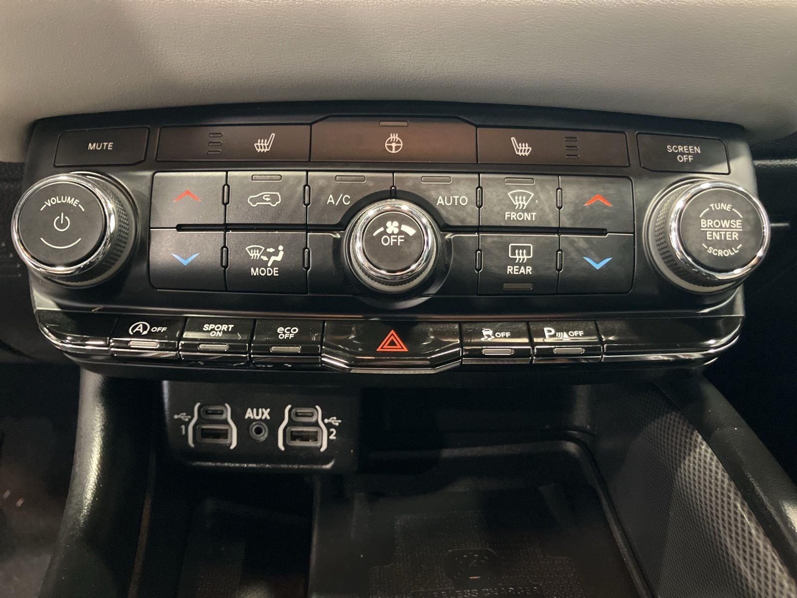 Thumbnail: 2024 Dodge Durango - 16