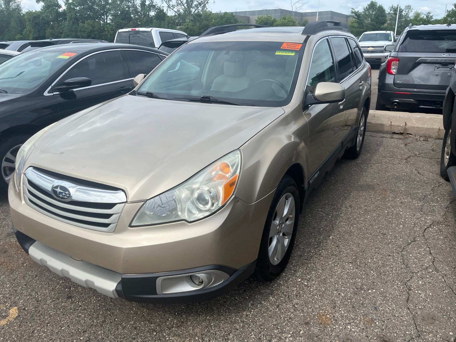 Thumbnail: 2010 Subaru Outback - 5