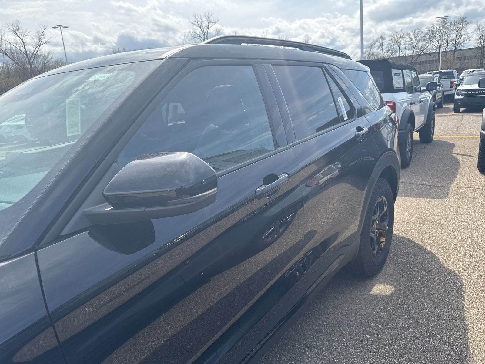 Thumbnail: 2026 Ford Explorer - 25