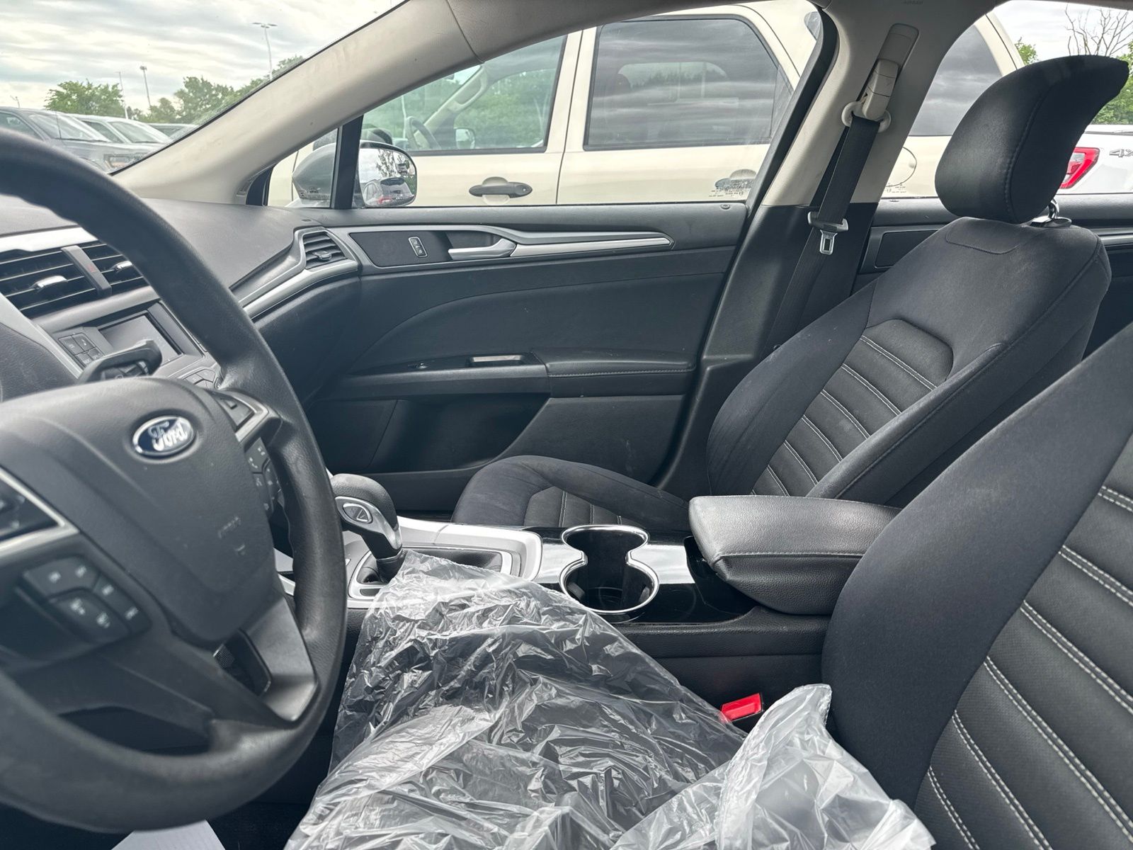 Thumbnail: 2014 Ford Fusion - 32