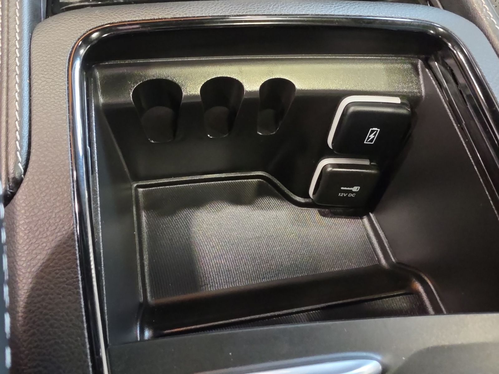 Thumbnail: 2026 Chrysler Pacifica - 26