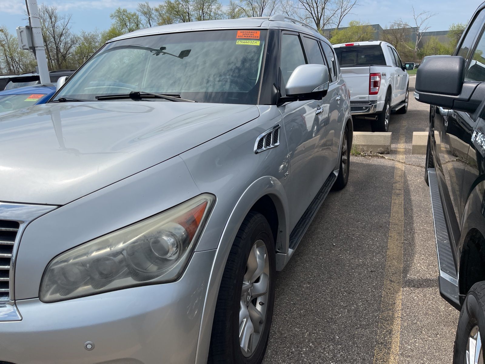 Thumbnail: 2014 INFINITI QX80 - 5