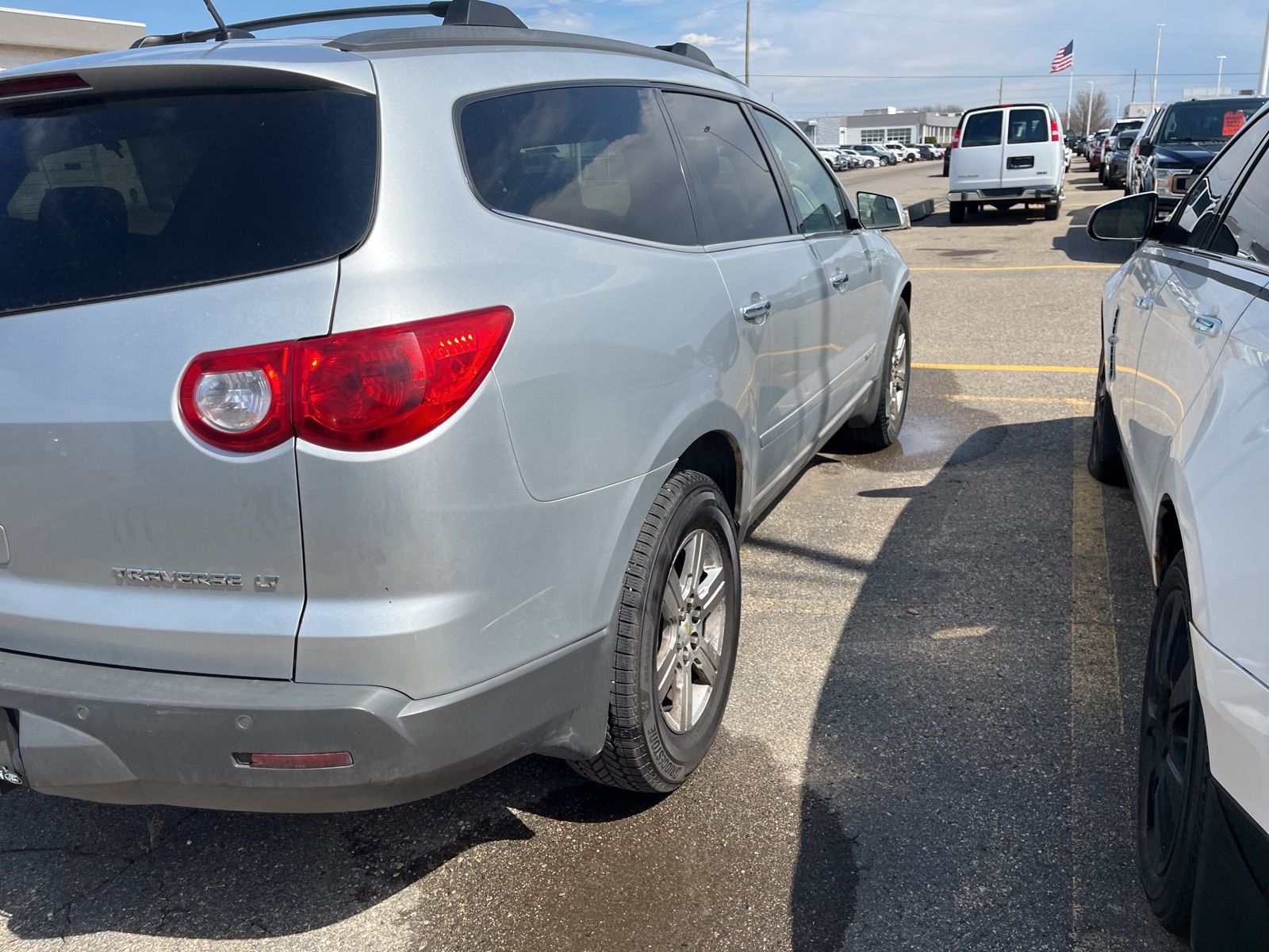 Thumbnail: 2009 Chevrolet Traverse - 14