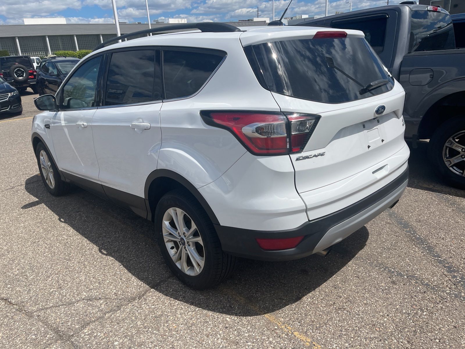 Thumbnail: 2018 Ford Escape - 9