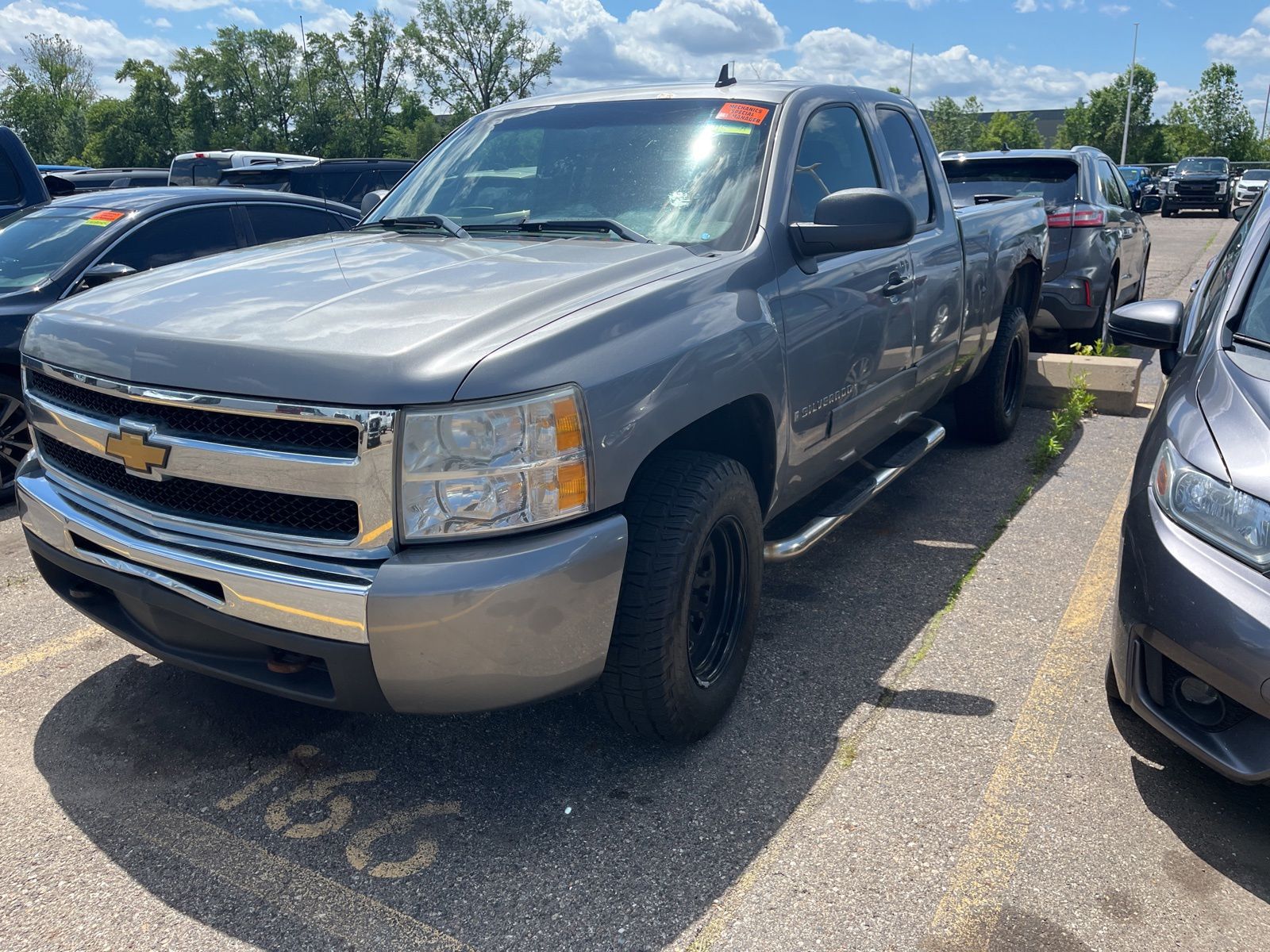 2009 Chevrolet Silverado 1500 LT -
                  Sterling Heights, MI