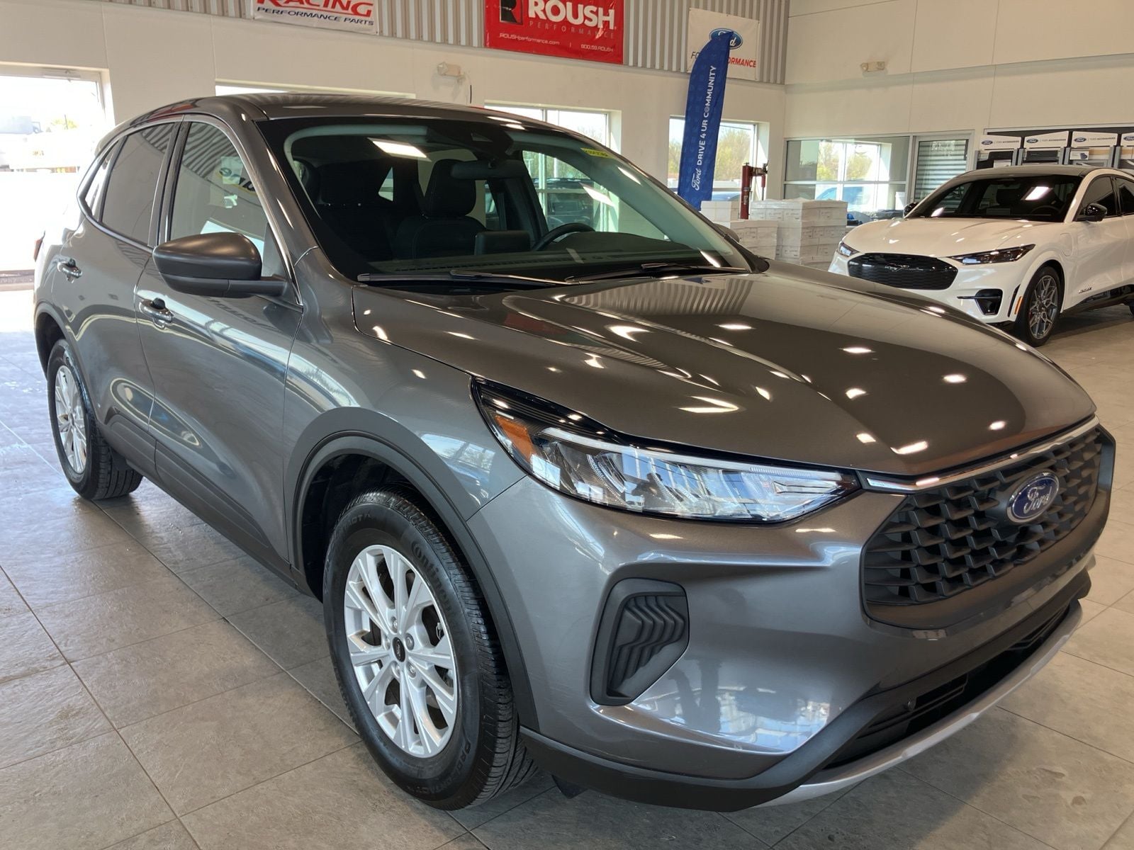 Thumbnail: 2023 Ford Escape - 3
