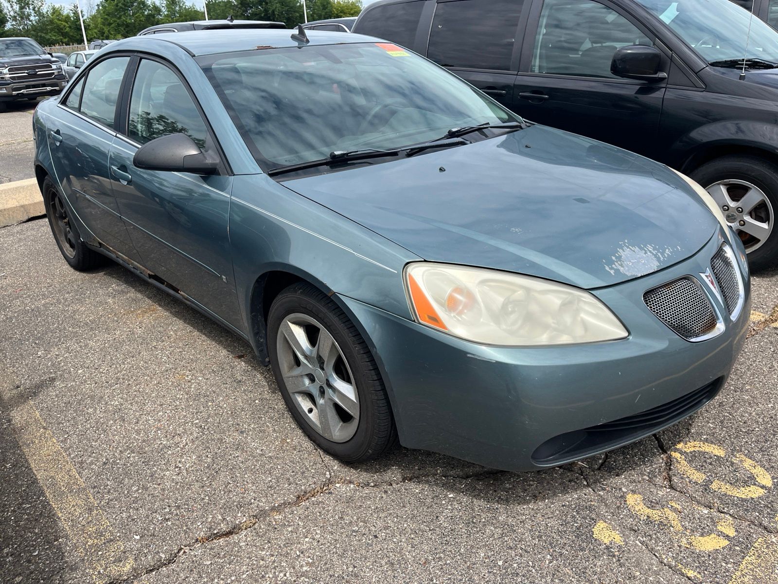 Thumbnail: 2009 Pontiac G6 - 16