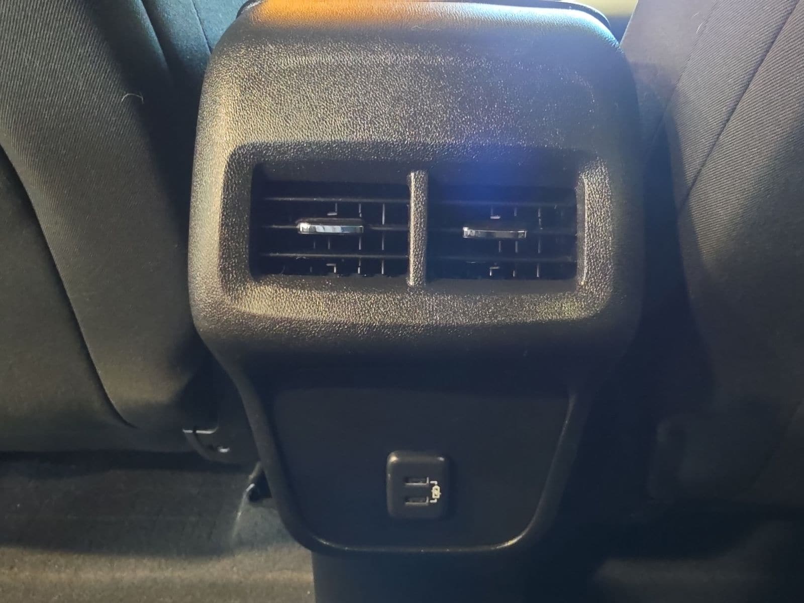 Thumbnail: 2021 Chevrolet Equinox - 29