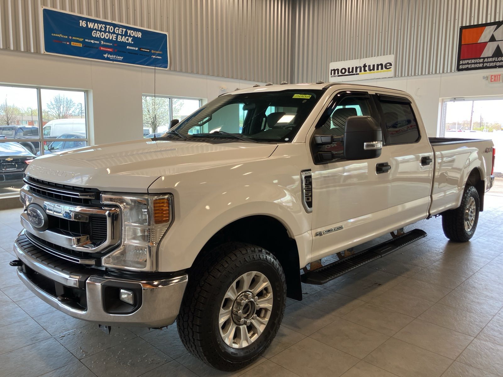 2020 Ford F-250 XLT 4x4 Crew Cab 176 in's photo