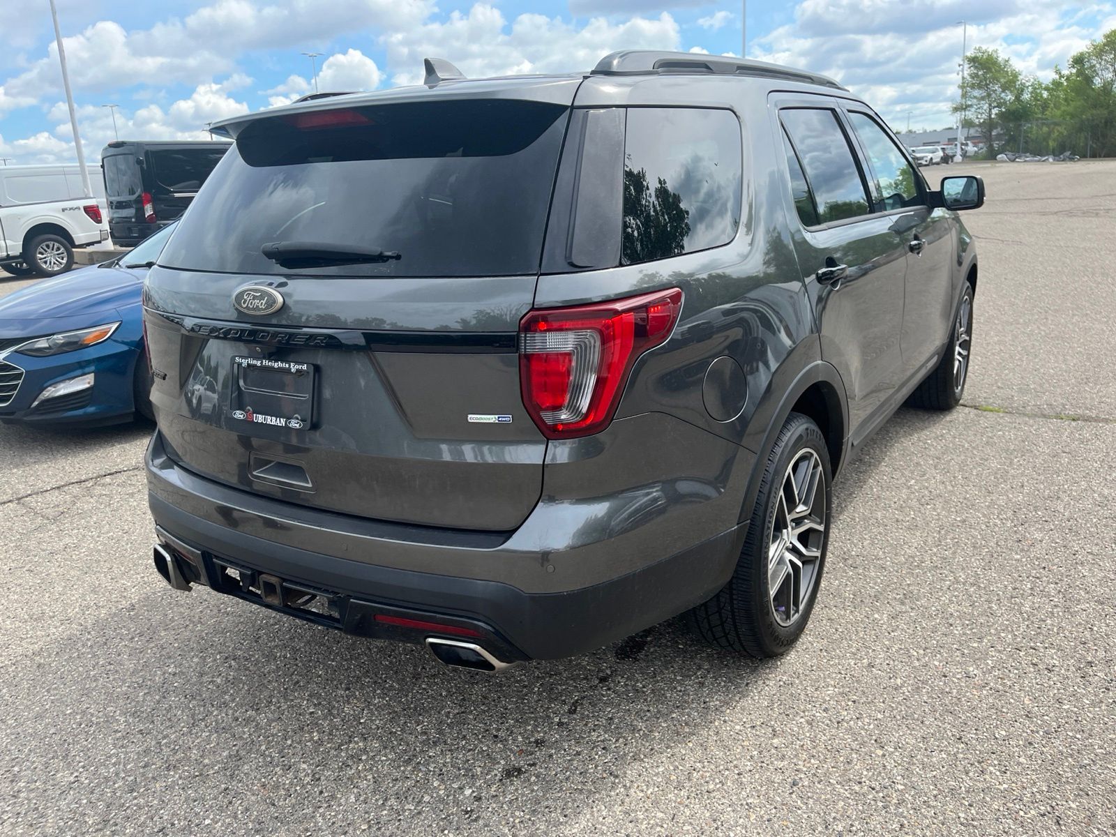 Thumbnail: 2017 Ford Explorer - 16