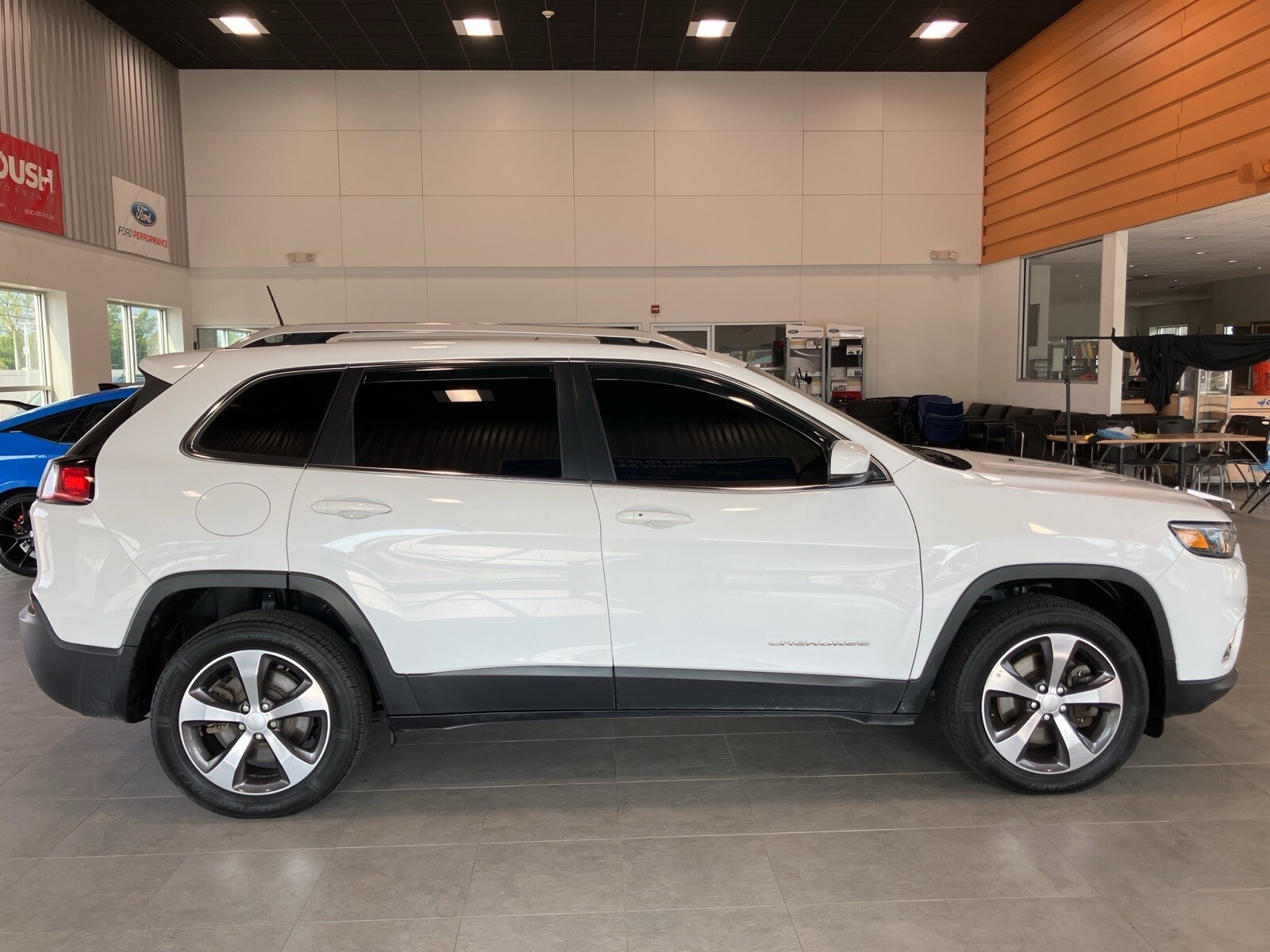 2020 Jeep Cherokee Limited photo 4