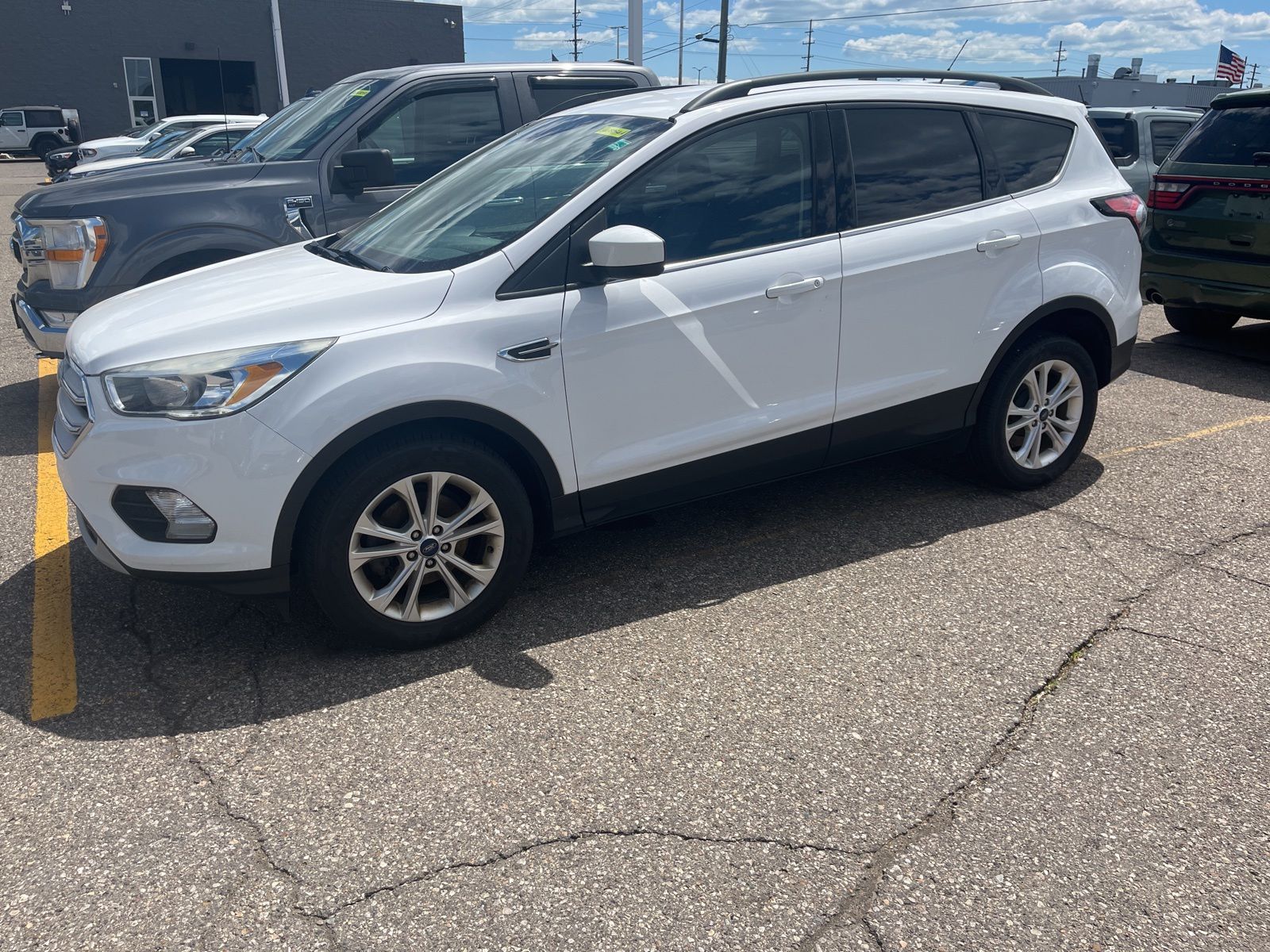 Thumbnail: 2018 Ford Escape - 4