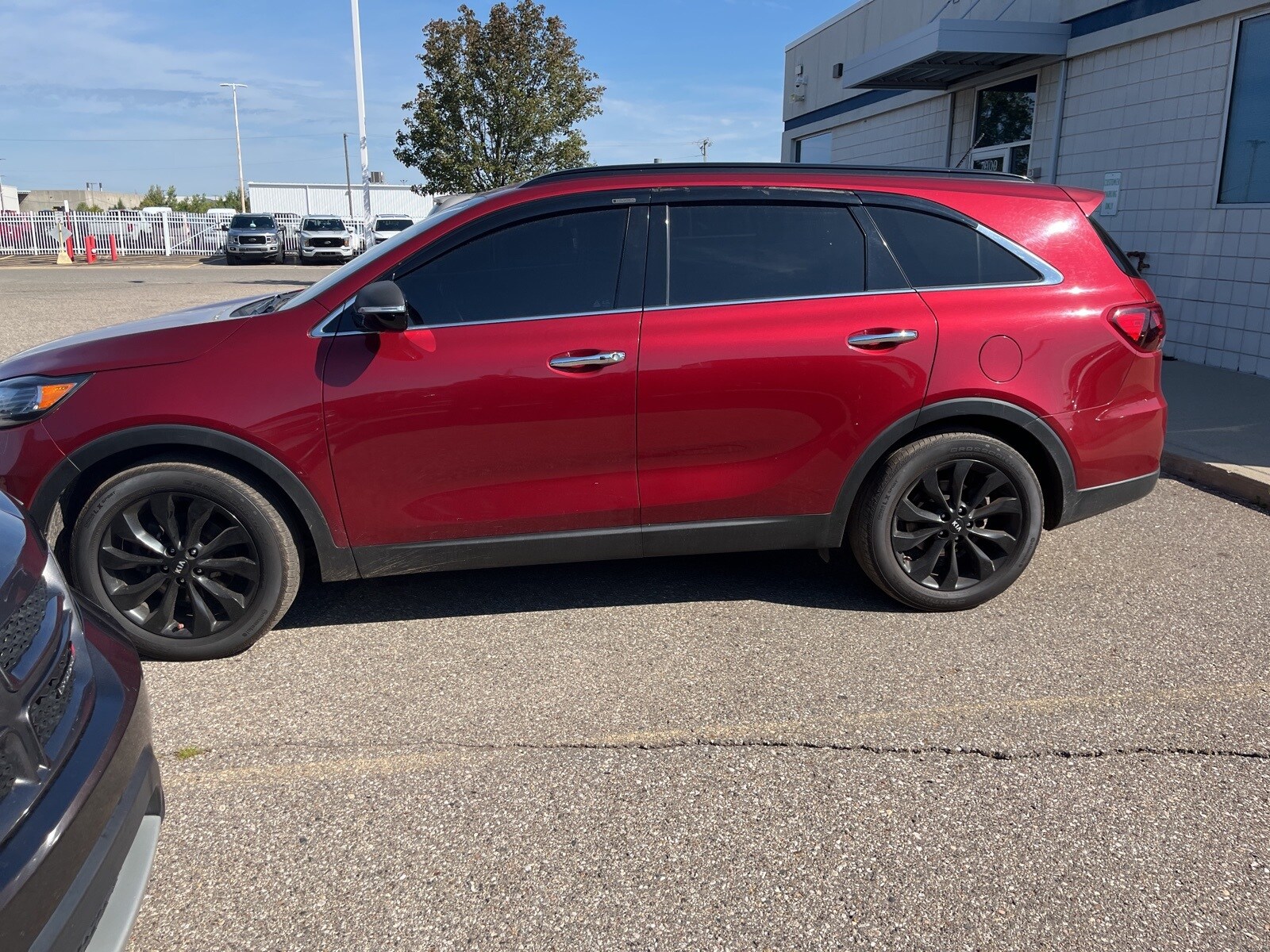 2020 Kia Sorento S photo 2
