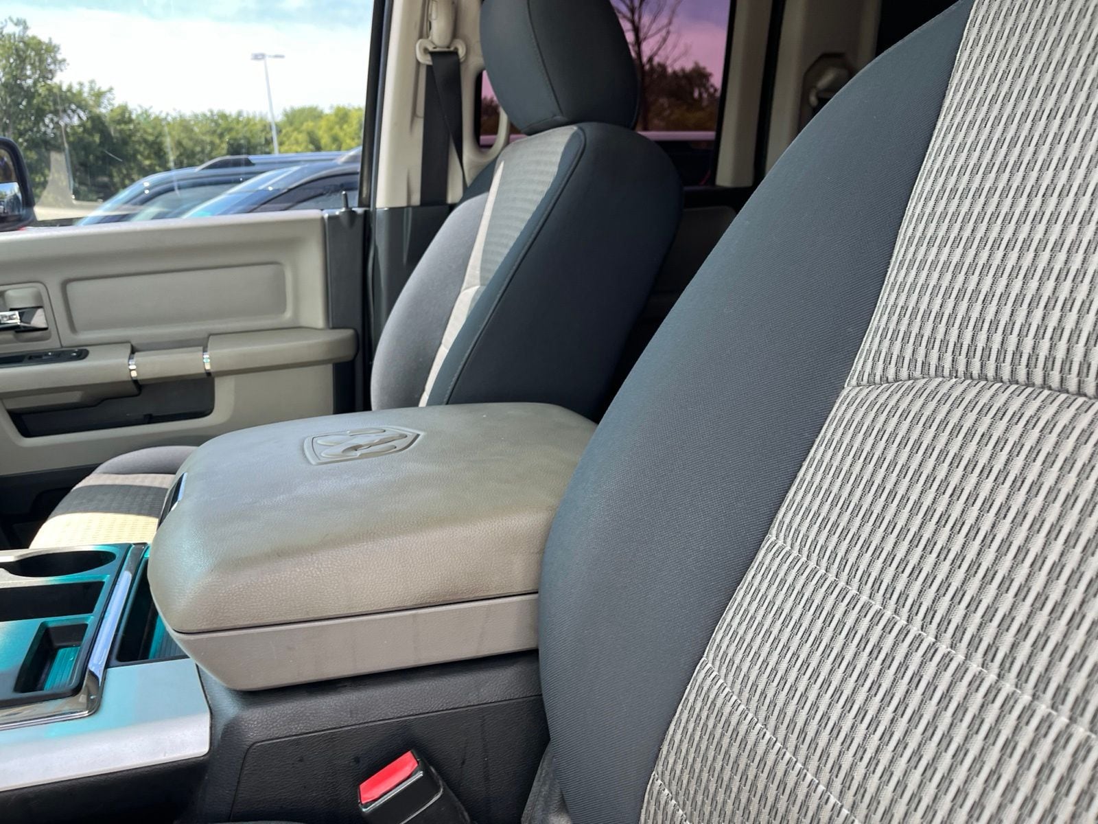 Thumbnail: 2011 RAM 1500 - 32