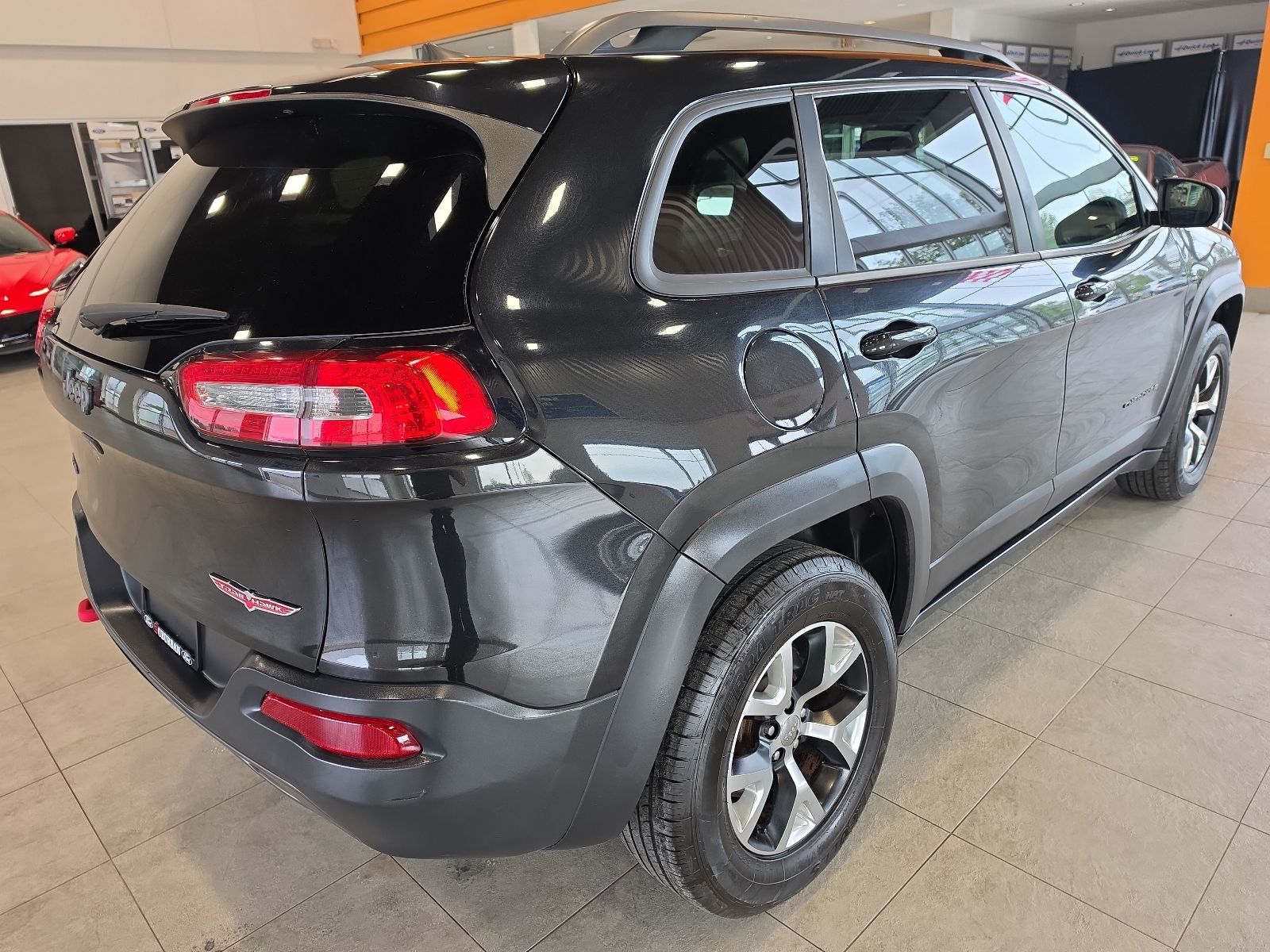 Thumbnail: 2016 Jeep Cherokee - 8