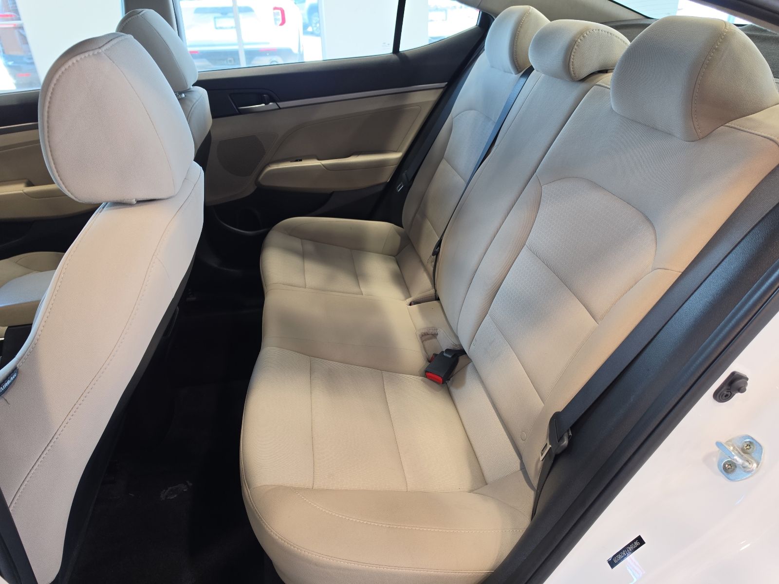 Thumbnail: 2018 Hyundai Elantra - 33