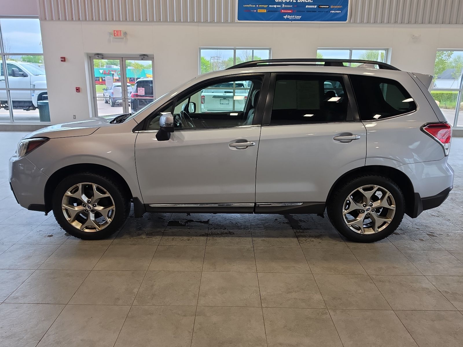 Thumbnail: 2017 Subaru Forester - 12
