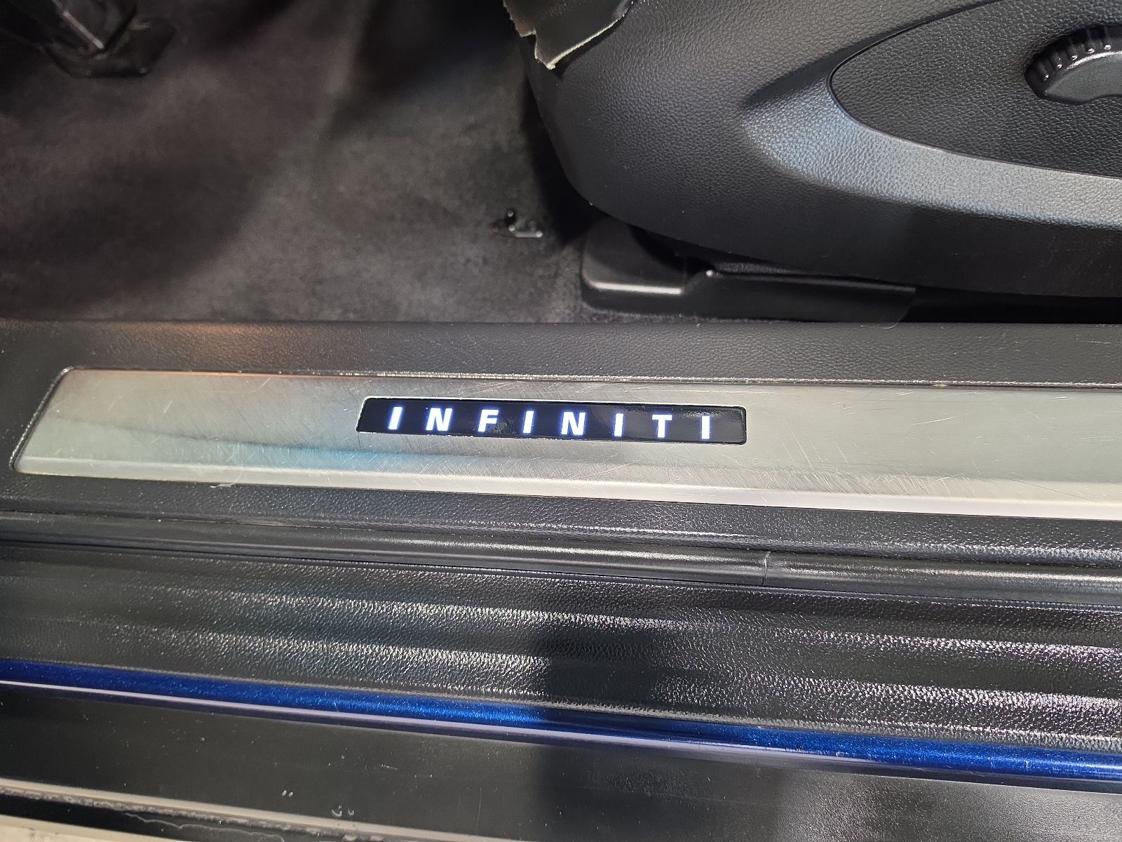 Thumbnail: 2013 INFINITI FX37 - 17