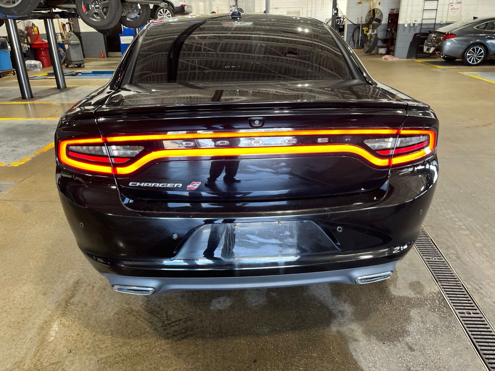 Thumbnail: 2018 Dodge Charger - 15