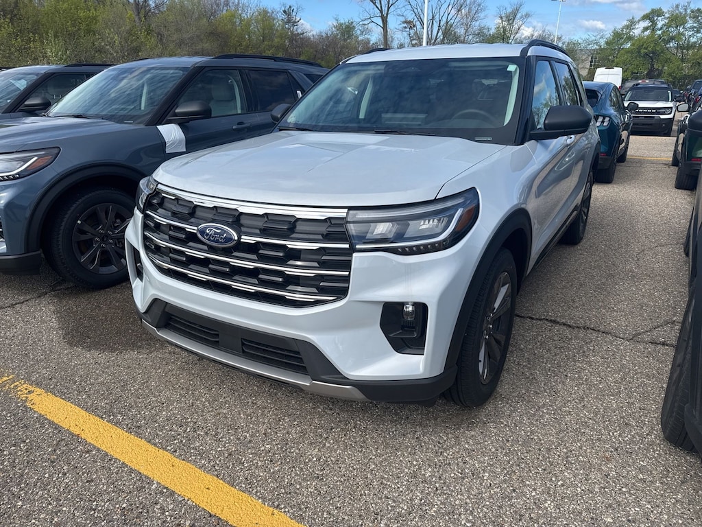 New 2026 Ford Explorer Active SUV