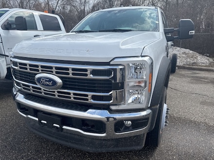 2023 Ford F-450SD XLT Chassis