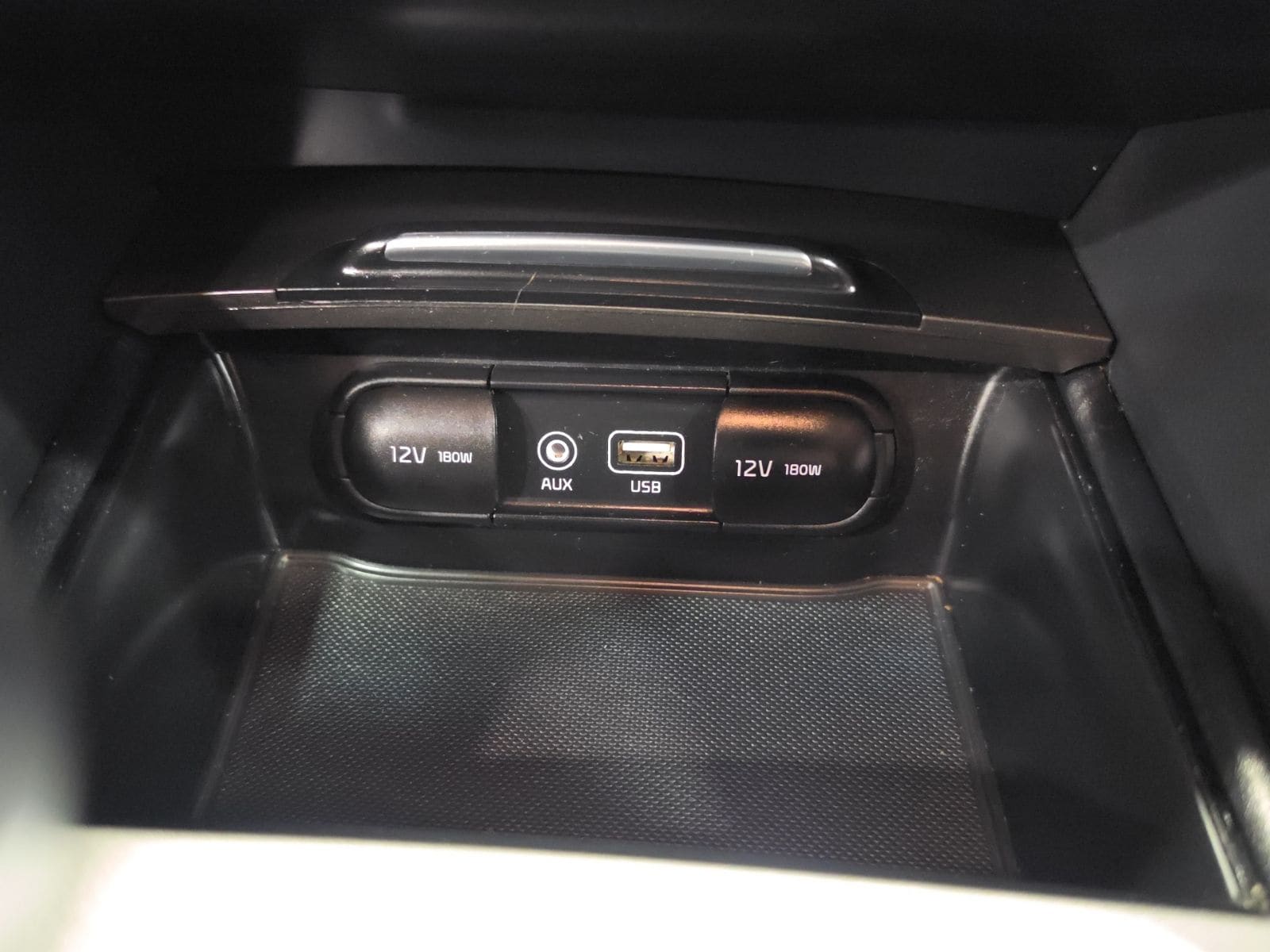 Thumbnail: 2020 Kia Optima - 22