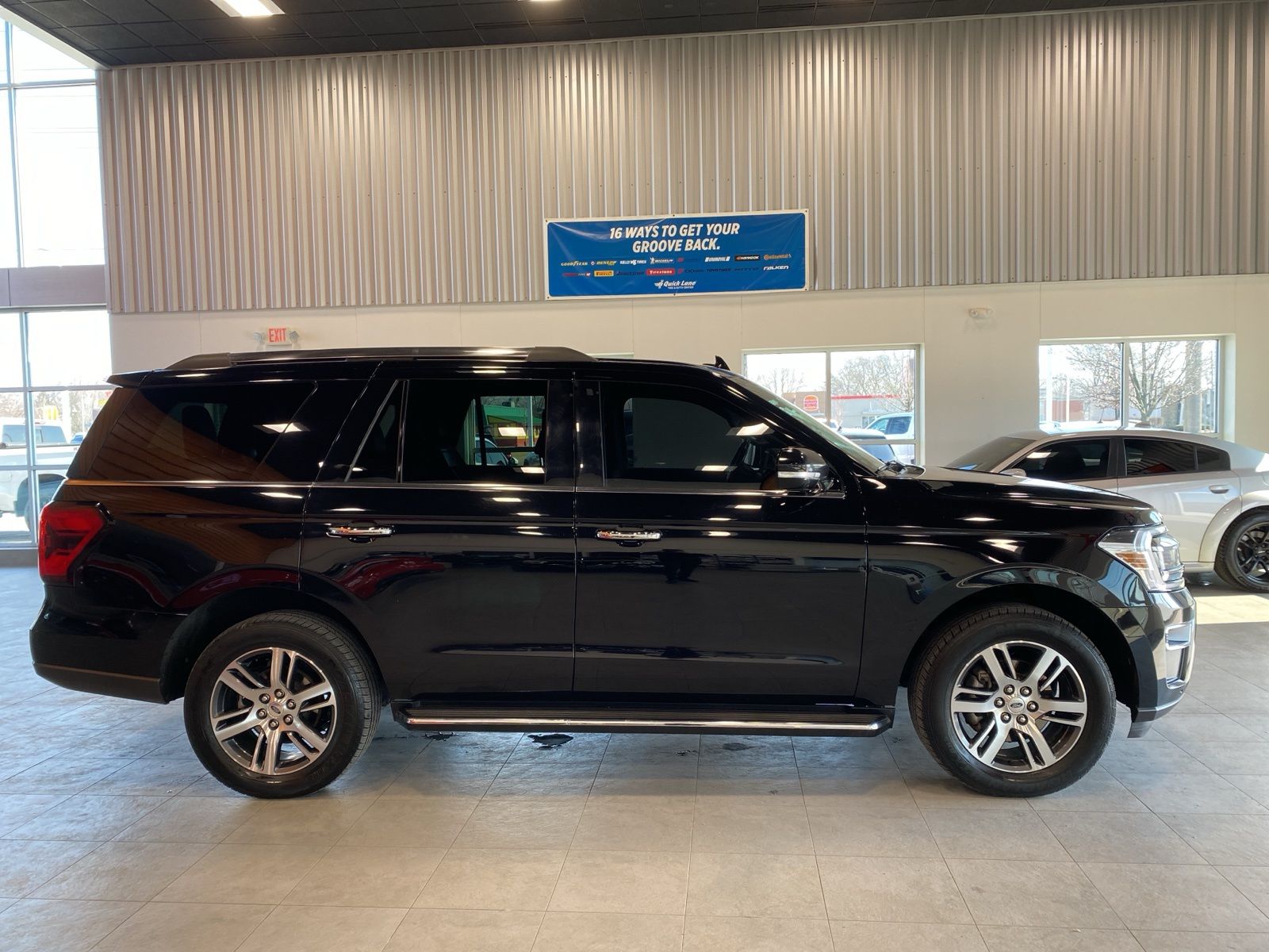Thumbnail: 2022 Ford Expedition - 6