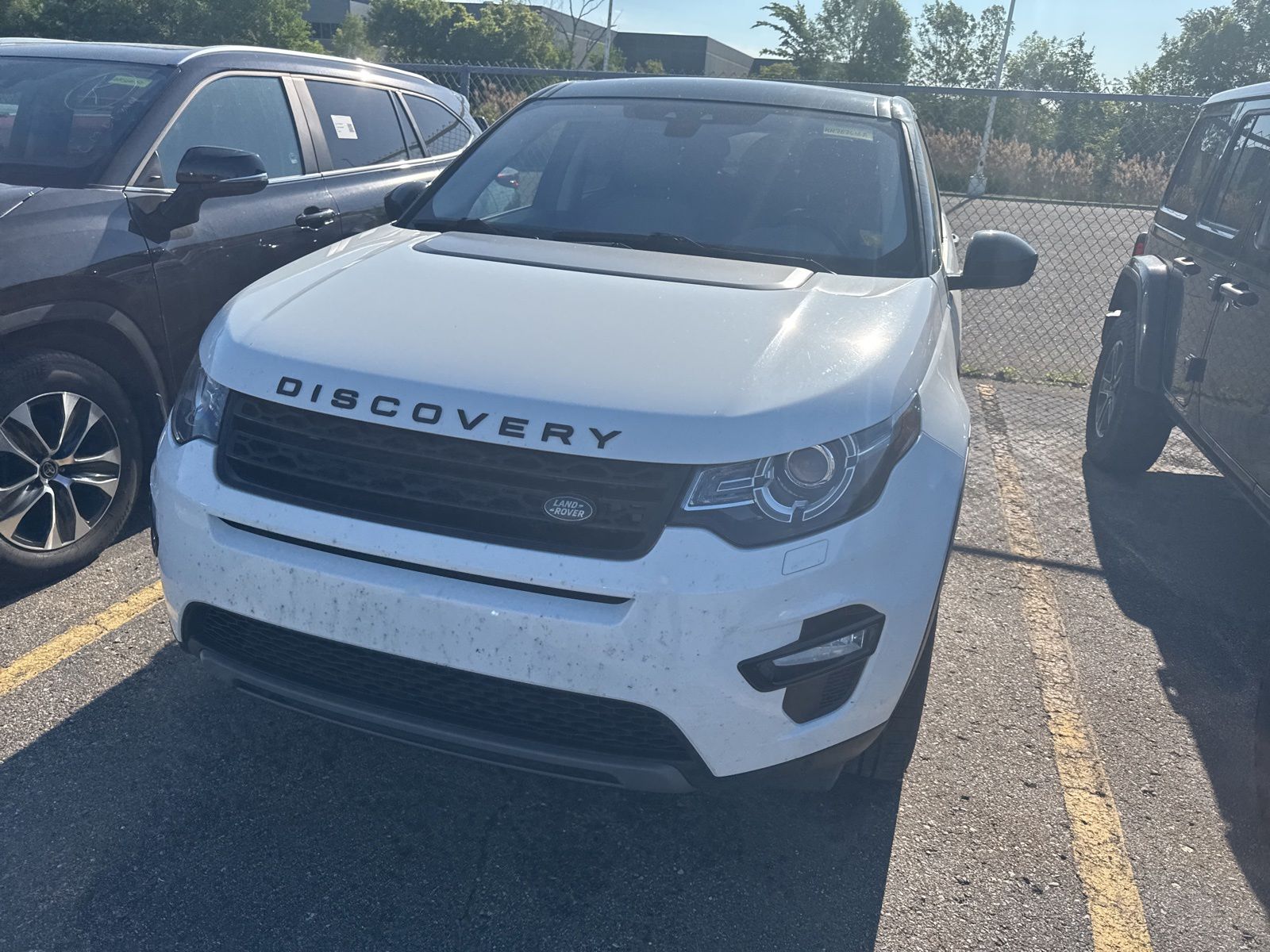 Thumbnail: 2019 Land Rover Discovery Sport - 3