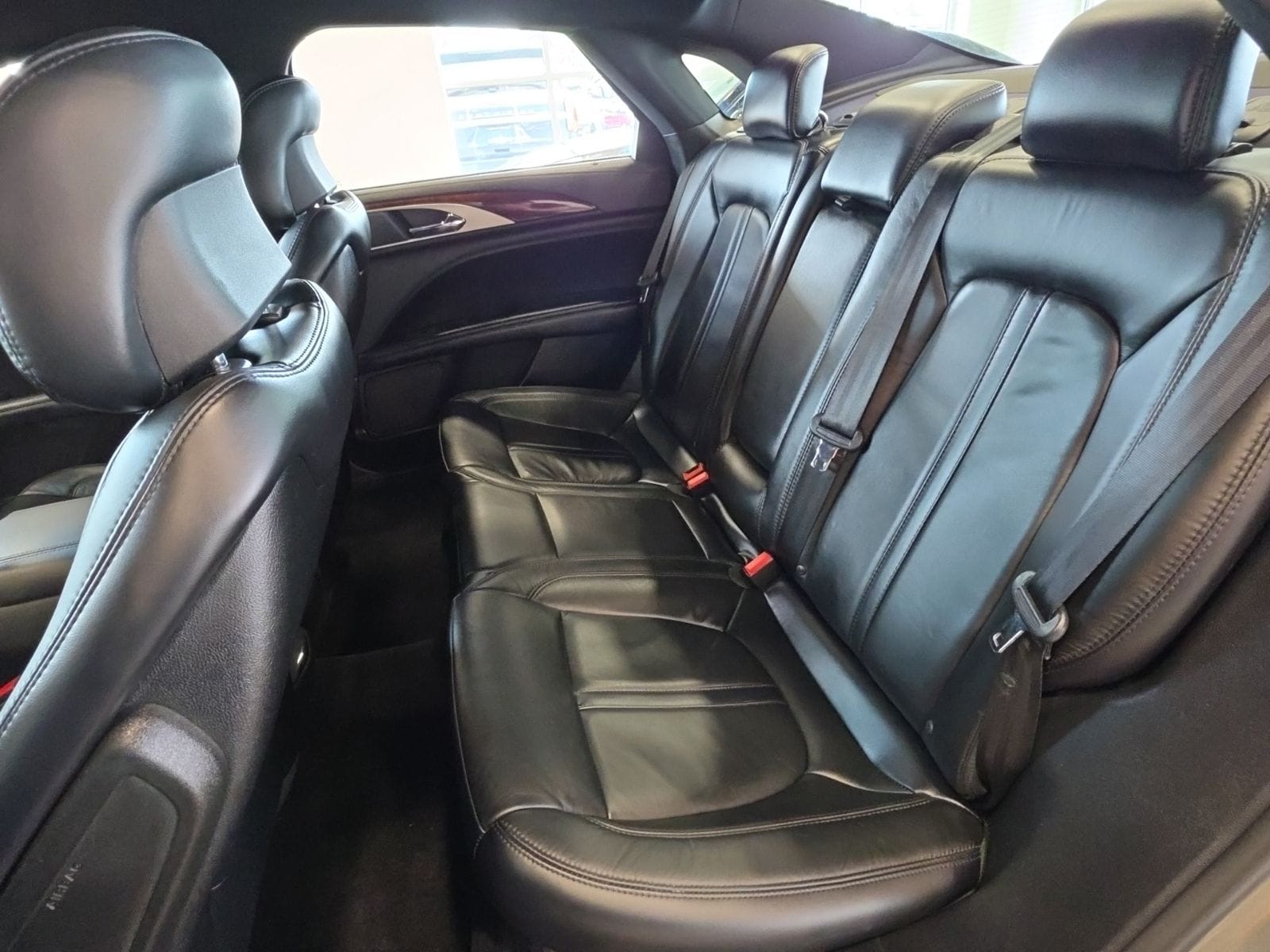 Thumbnail: 2017 Lincoln MKZ - 32