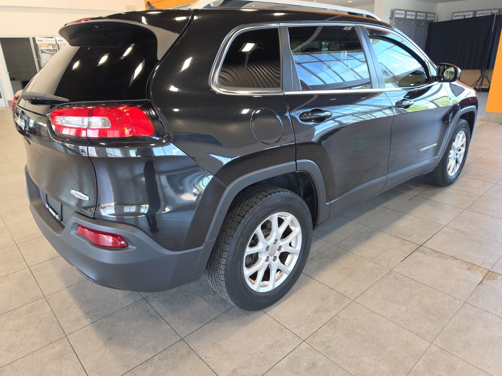 Thumbnail: 2014 Jeep Cherokee - 7
