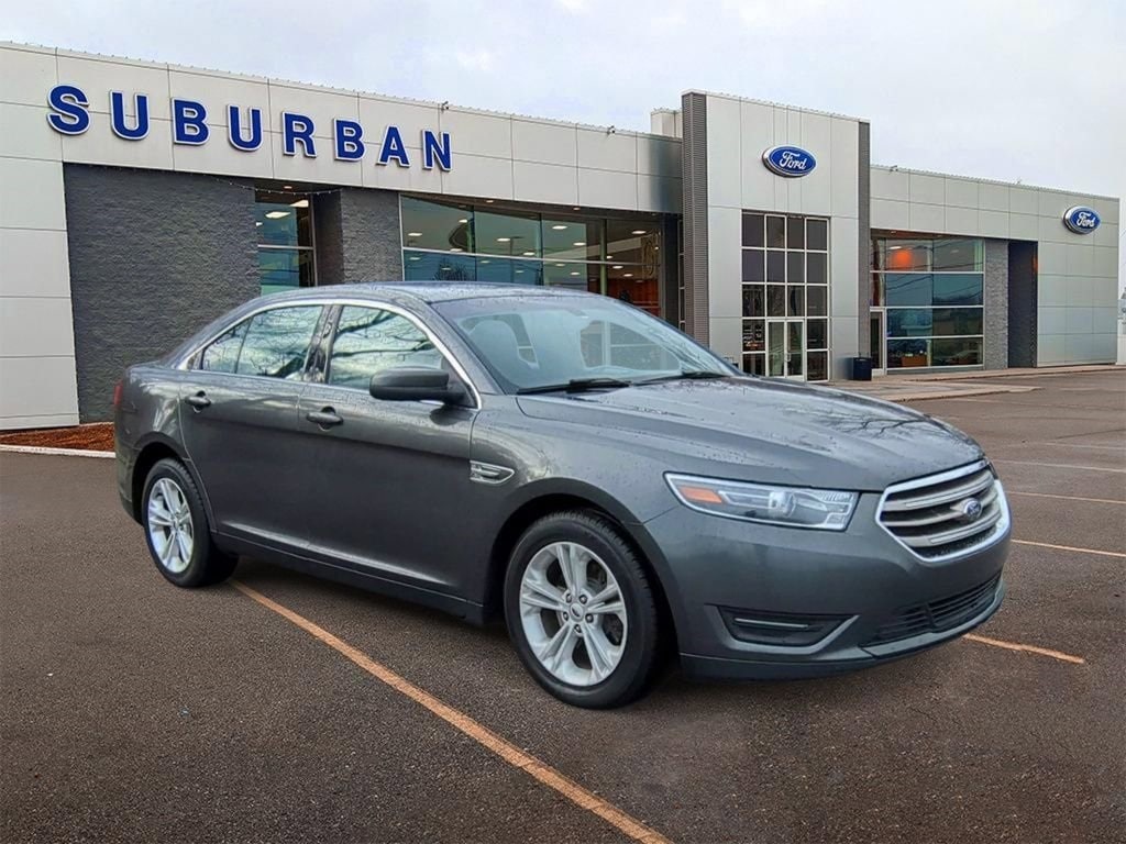 Used 2016 Ford Taurus SEL with VIN 1FAHP2E89GG138829 for sale in Sterling Heights, MI