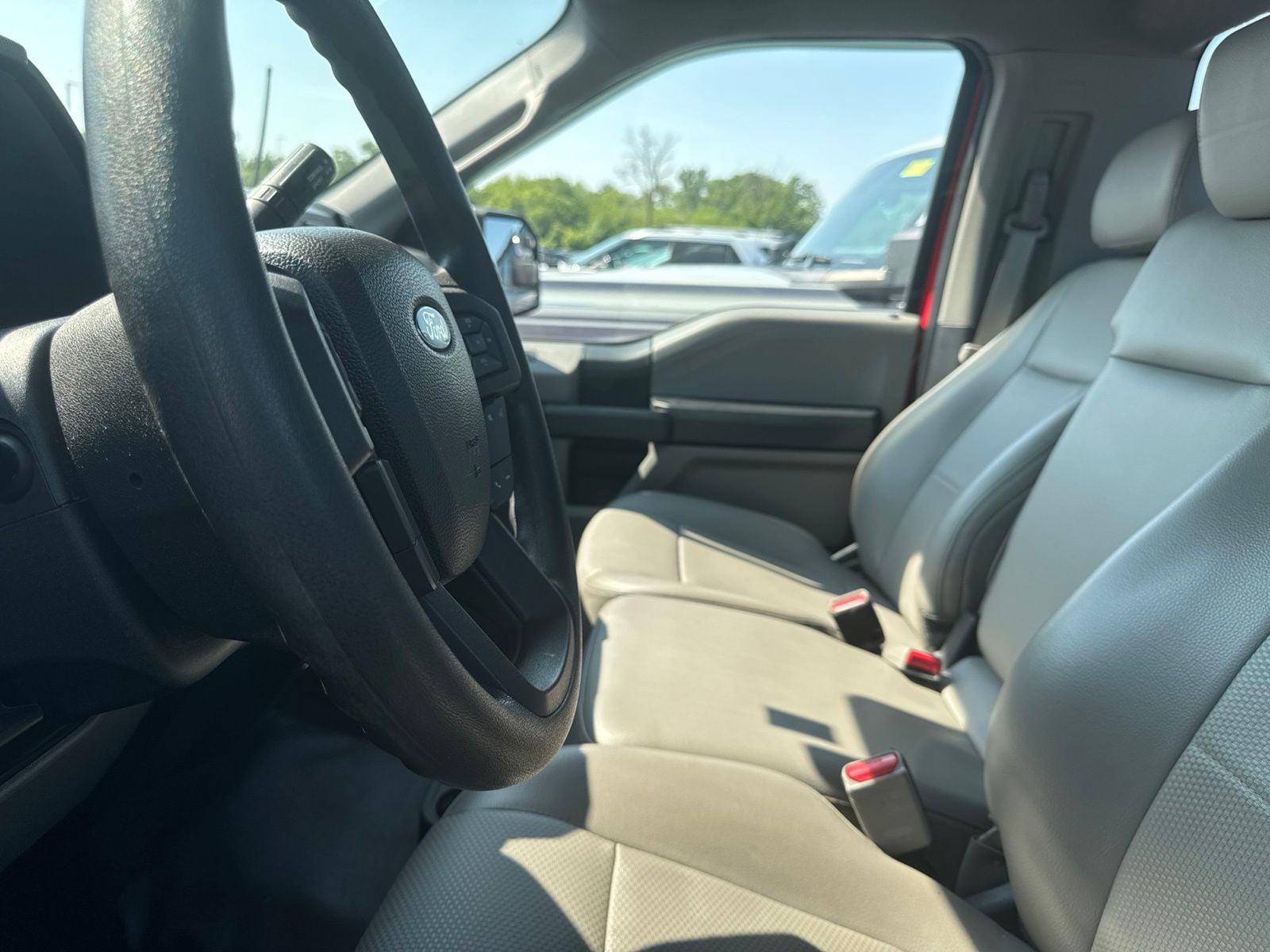 Thumbnail: 2016 Ford F-150 - 32