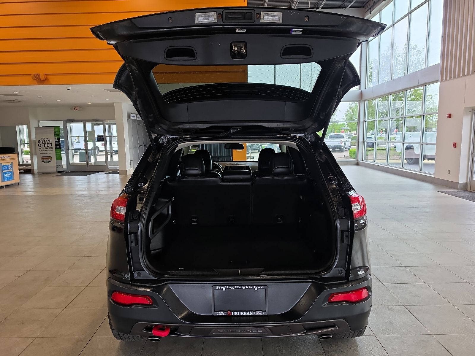 Thumbnail: 2016 Jeep Cherokee - 35
