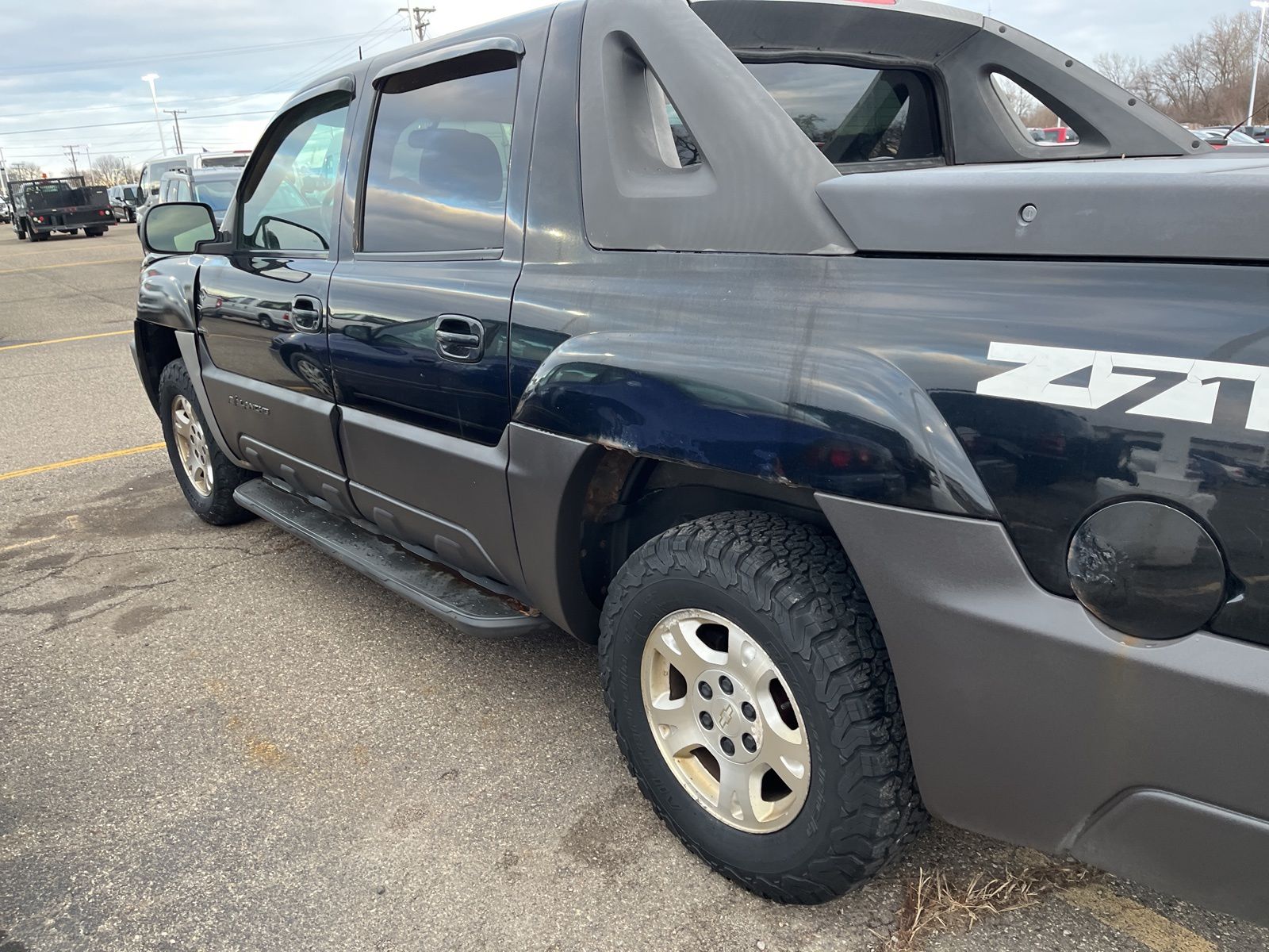 Thumbnail: 2003 Chevrolet Avalanche 1500 - 12