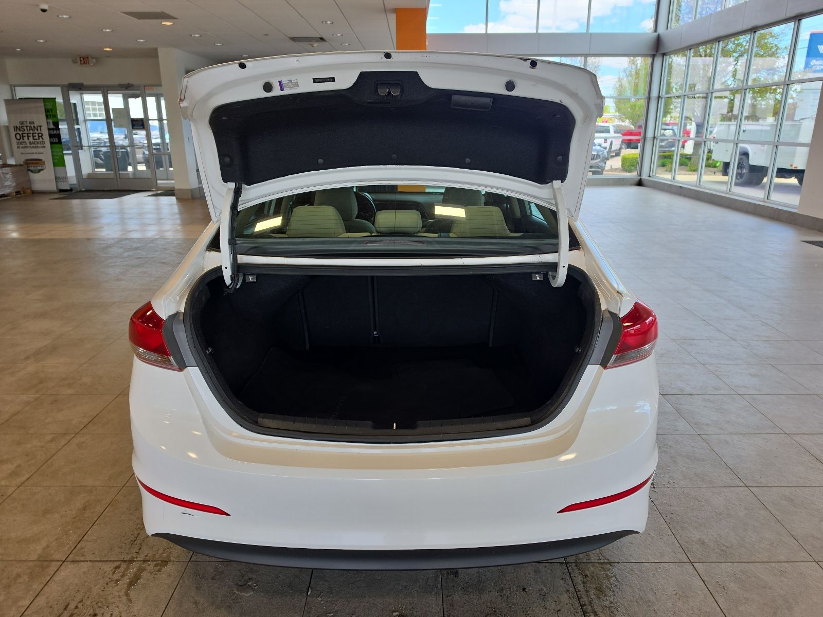 Thumbnail: 2018 Hyundai Elantra - 34