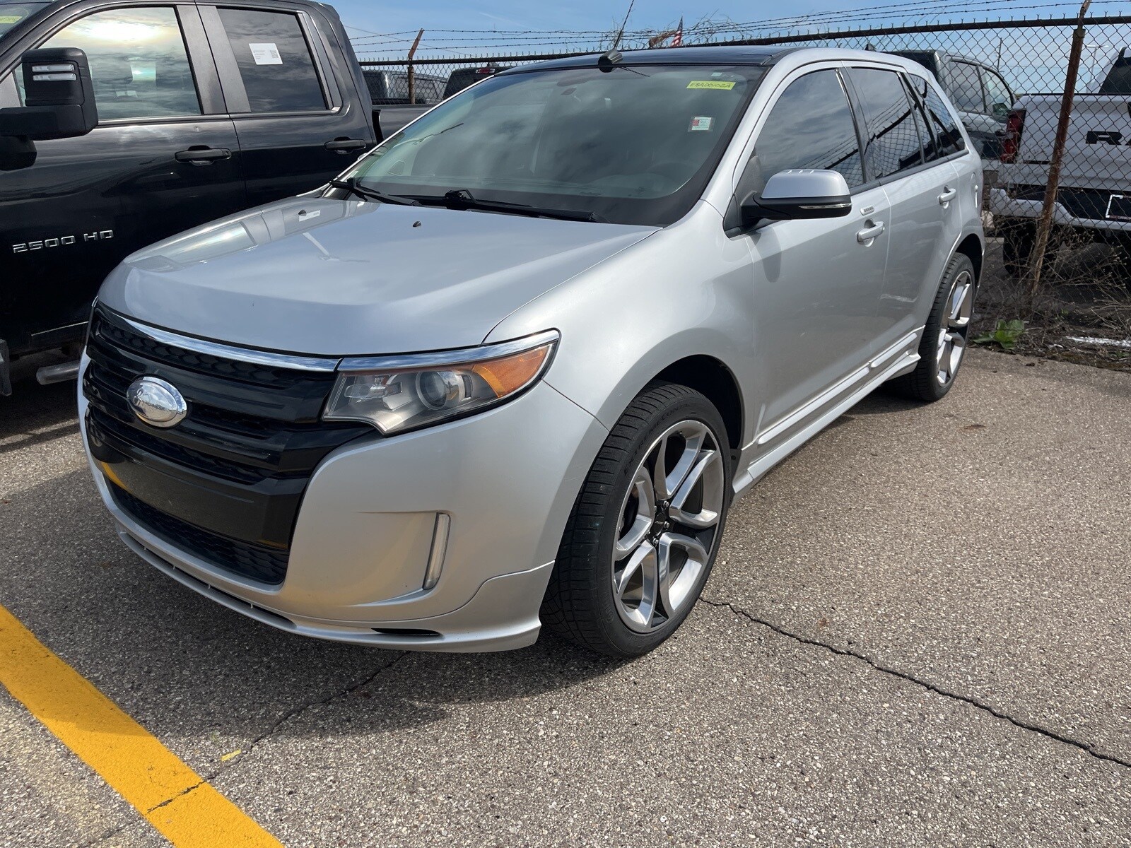 2014 Ford Edge Sport photo 2