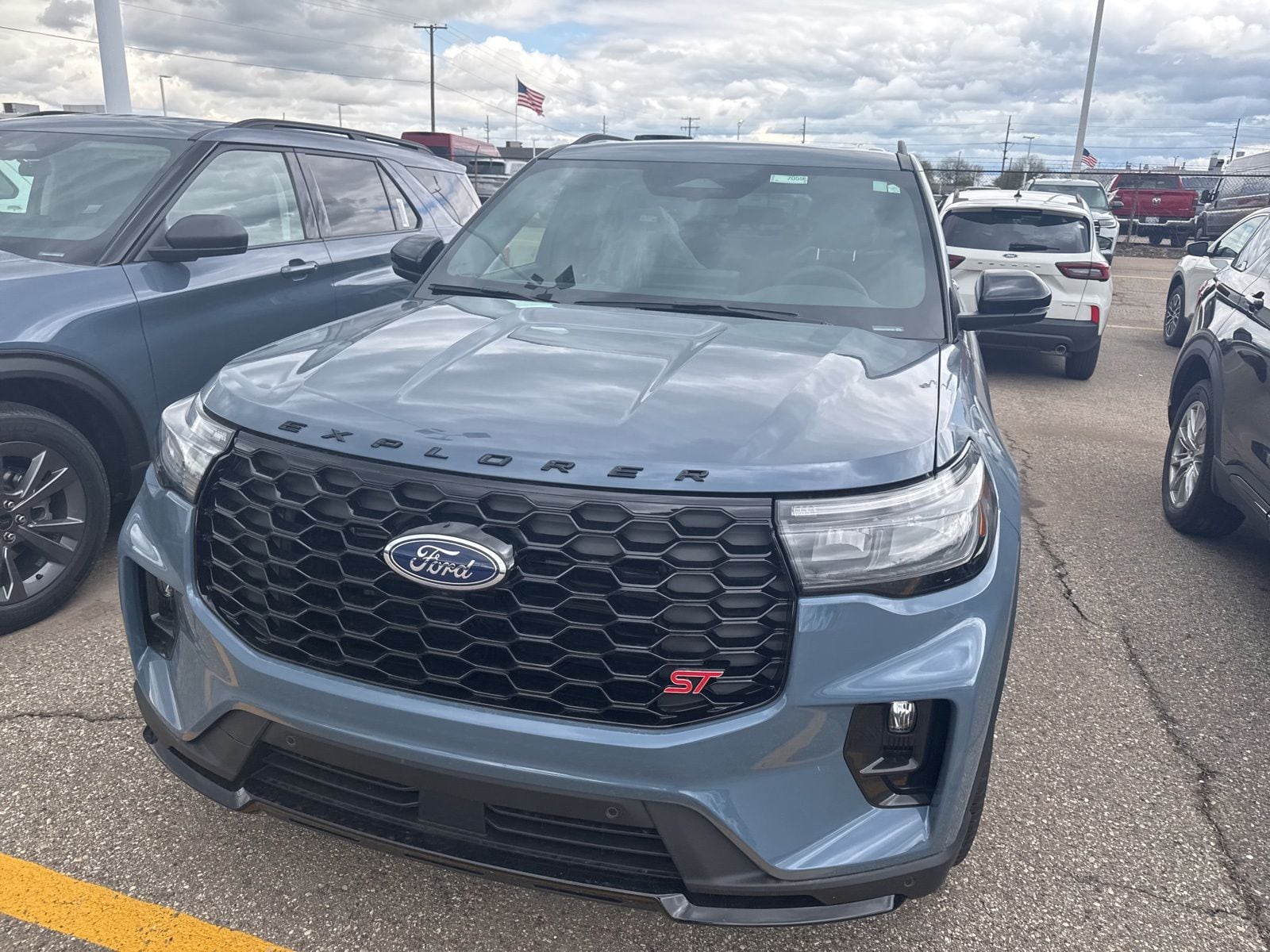 Thumbnail: 2026 Ford Explorer - 3