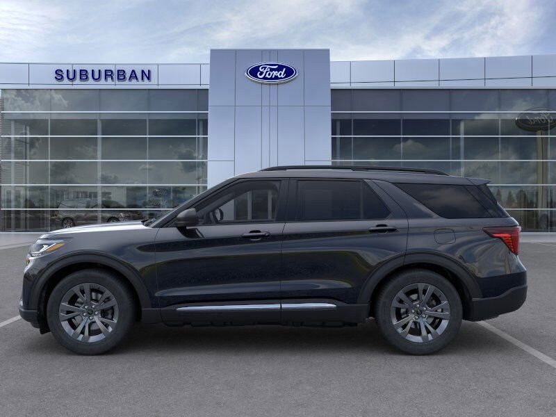 2025 Ford Explorer photo 3
